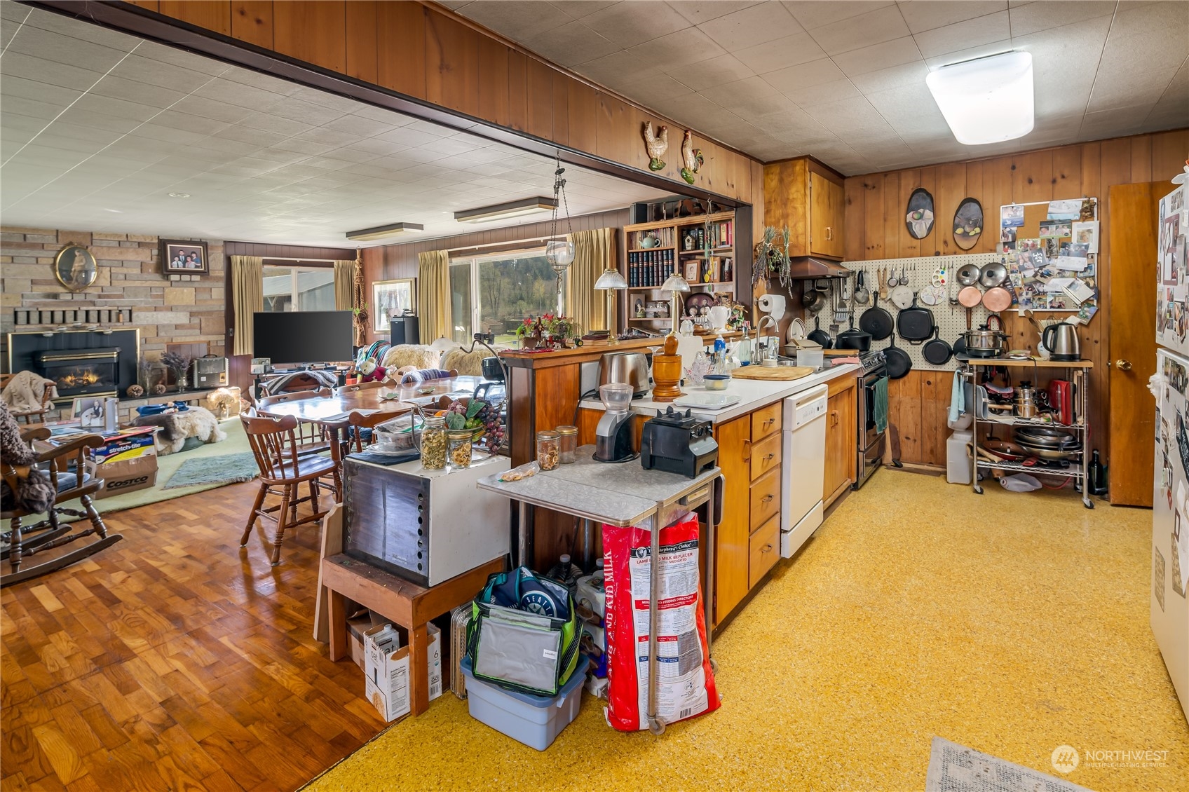 9906 Arlington Heights Road