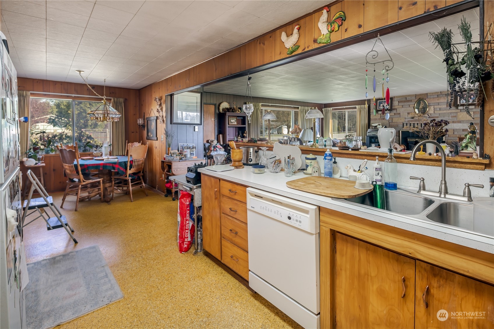 9906 Arlington Heights Road