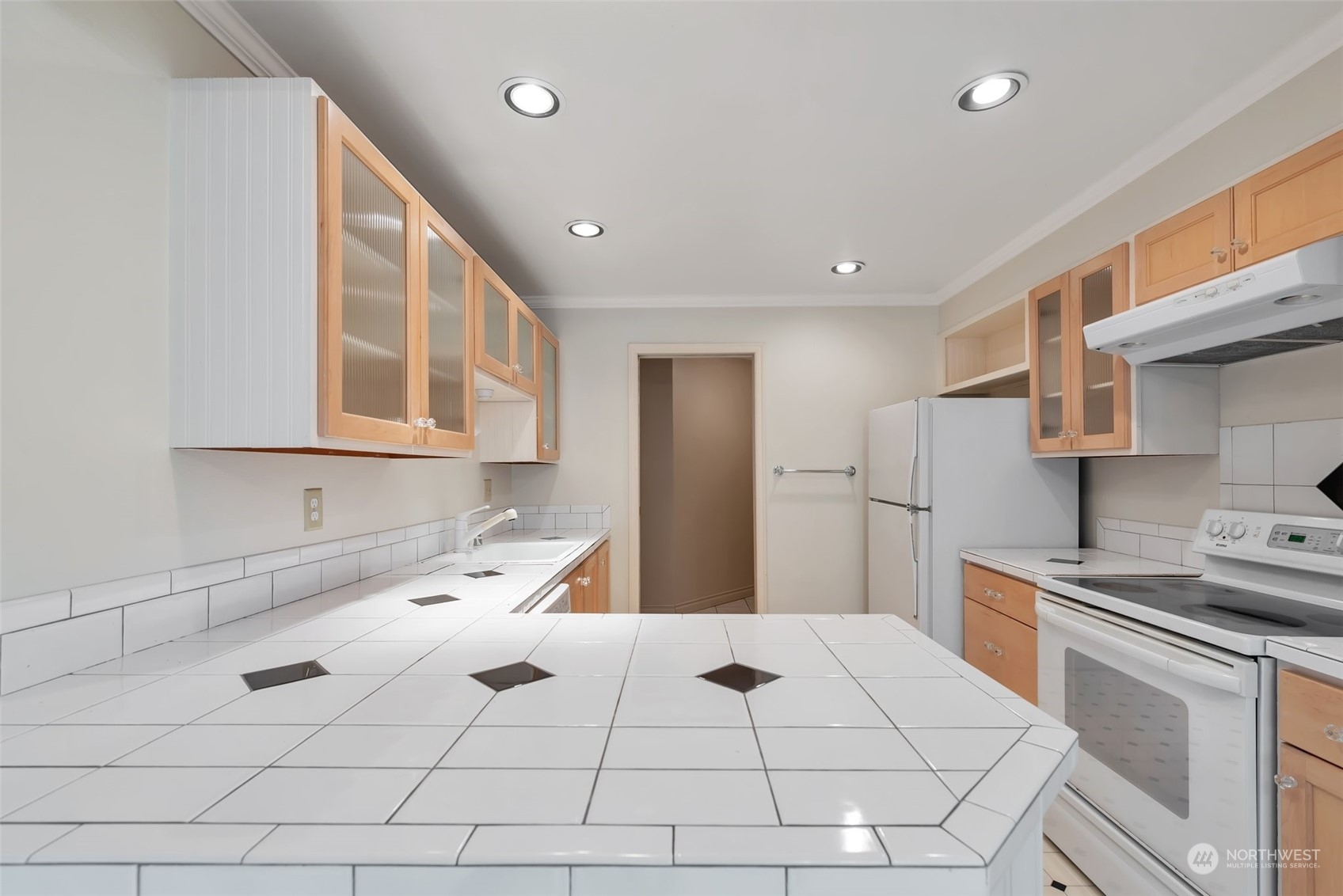 13743 15th Avenue NE Unit: D-8