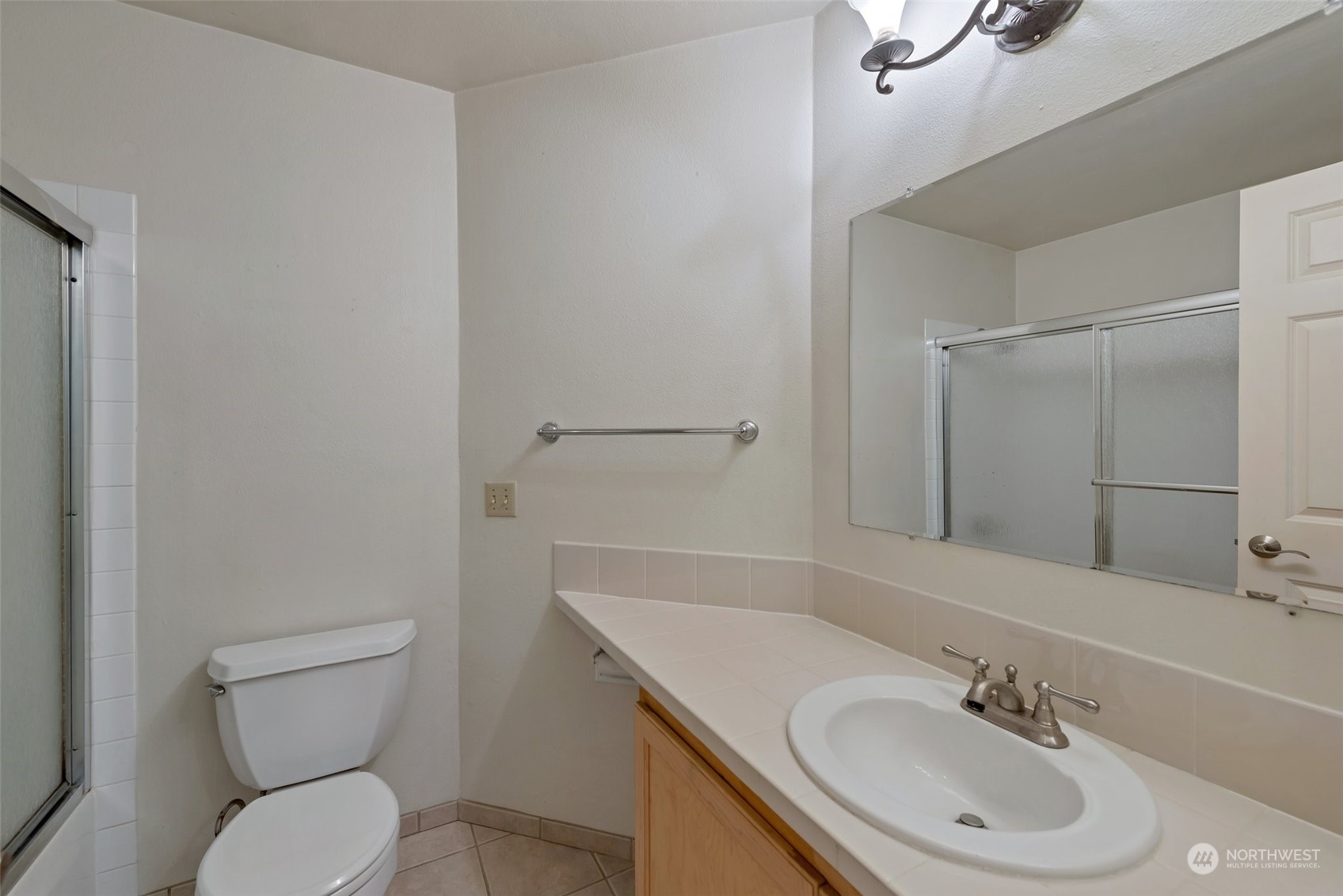 13743 15th Avenue NE Unit: D-8