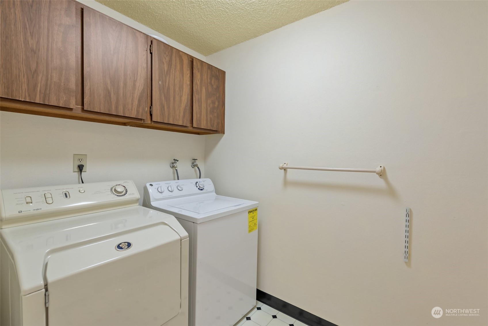 13743 15th Avenue NE Unit: D-8