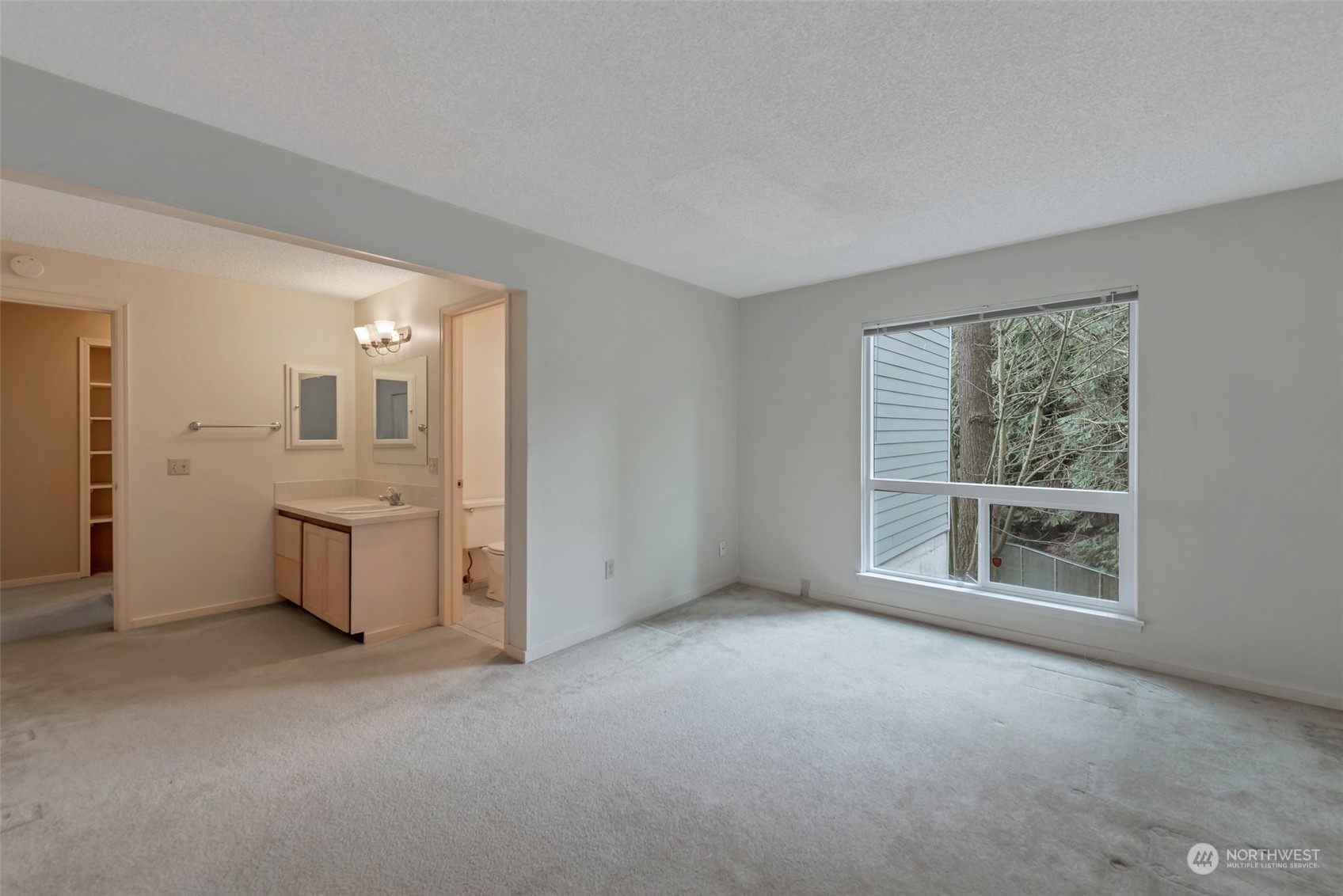13743 15th Avenue NE Unit: D-8