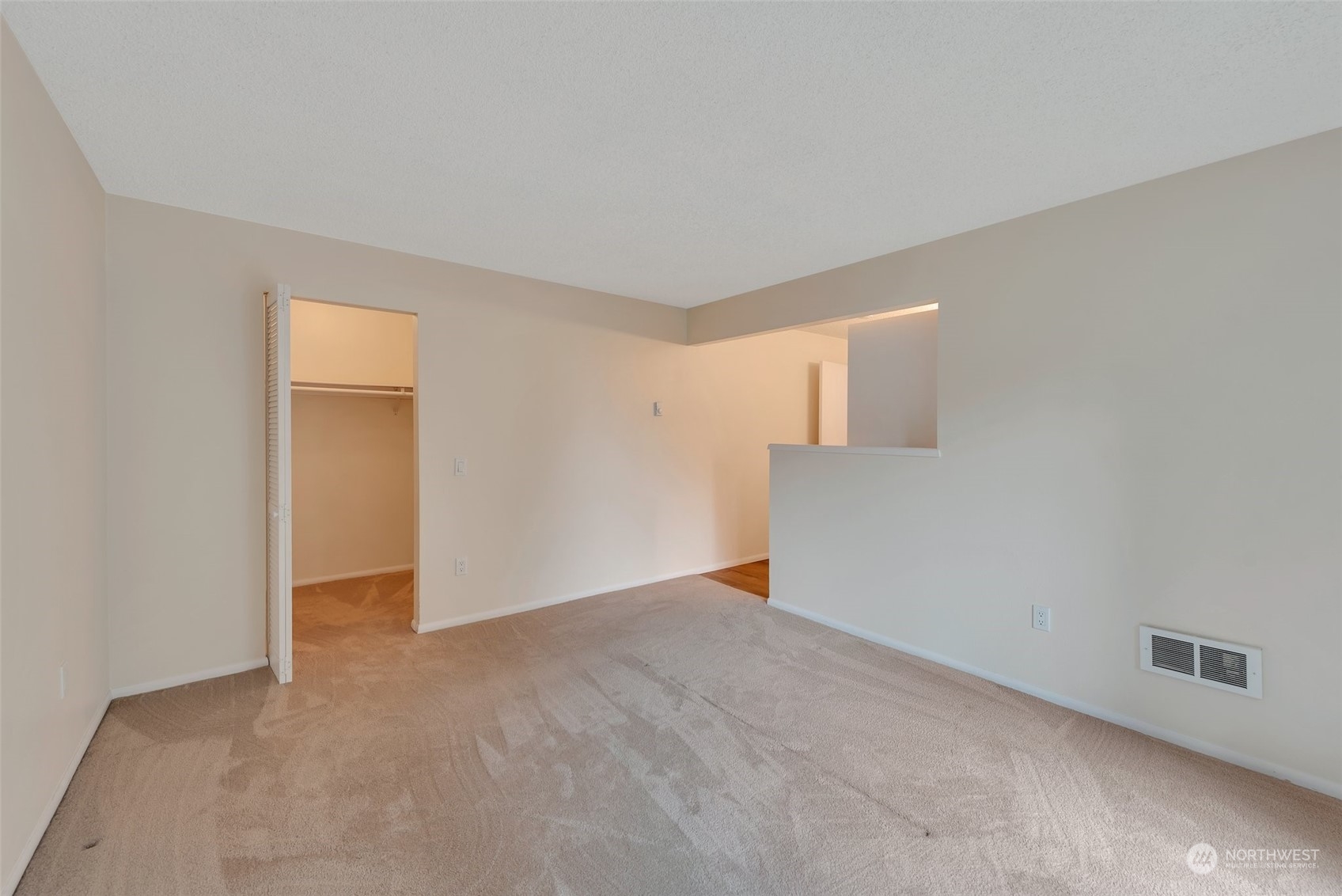 13743 15th Avenue NE Unit: D12
