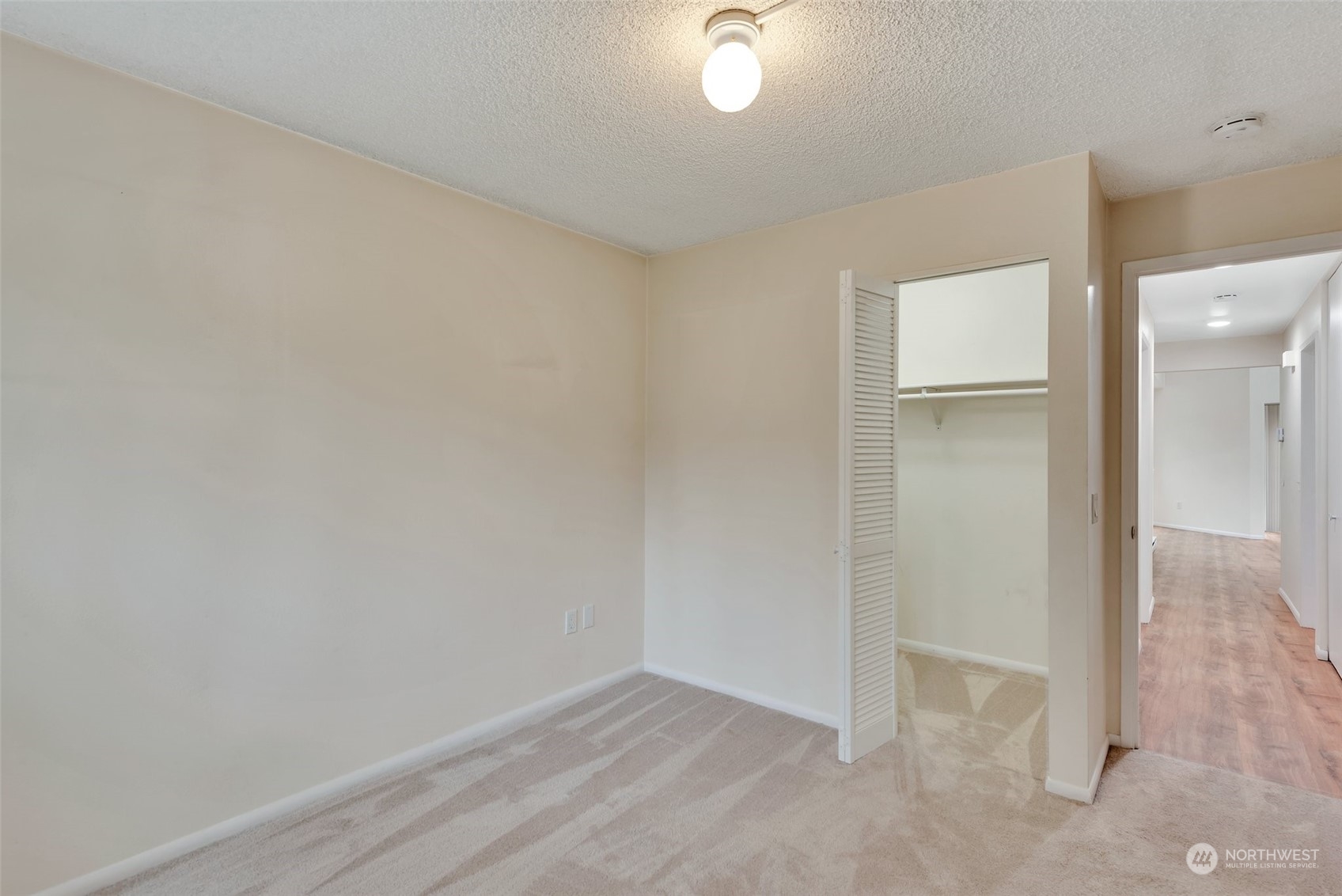 13743 15th Avenue NE Unit: D12