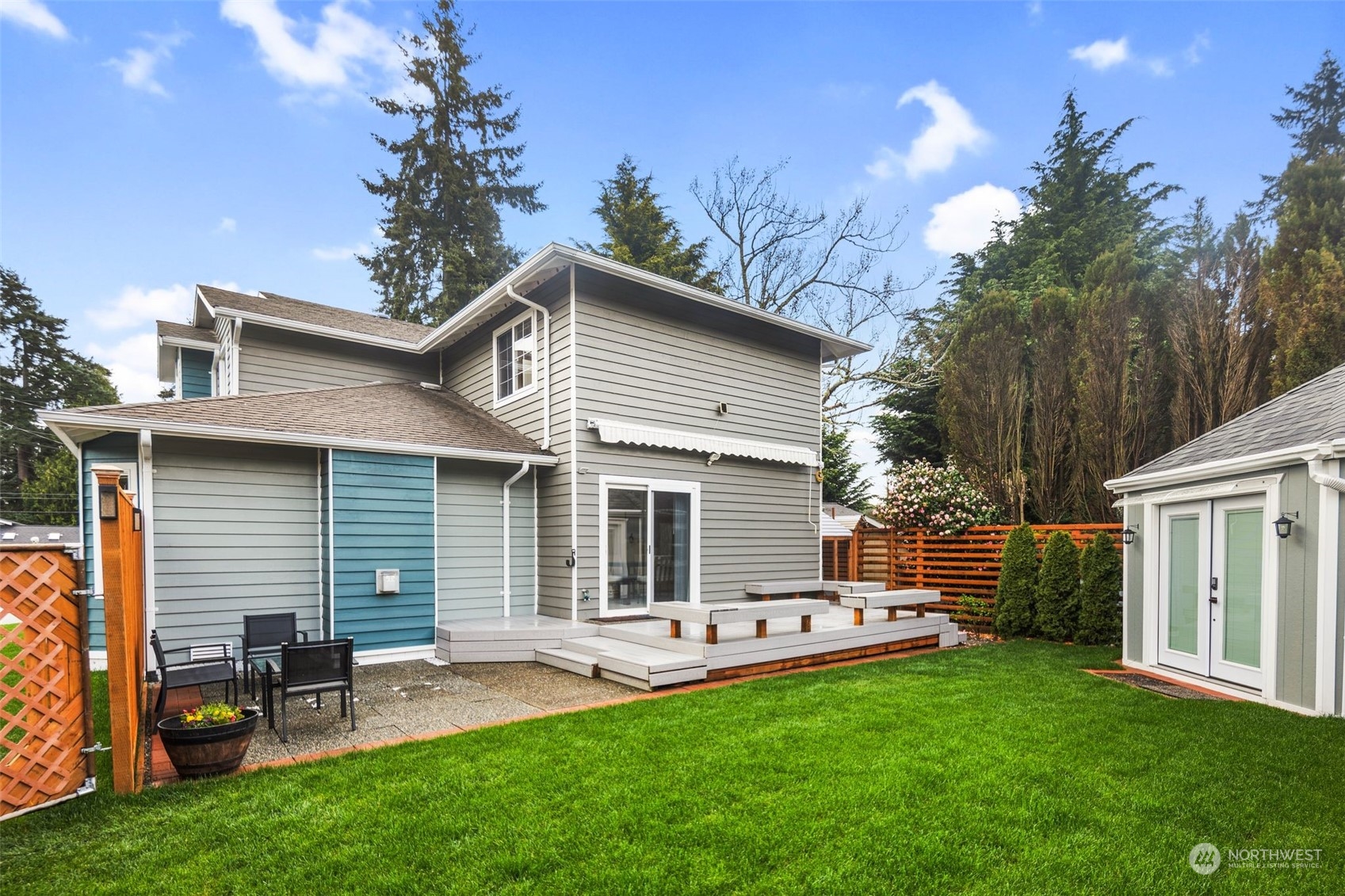 20121 Fremont Avenue N