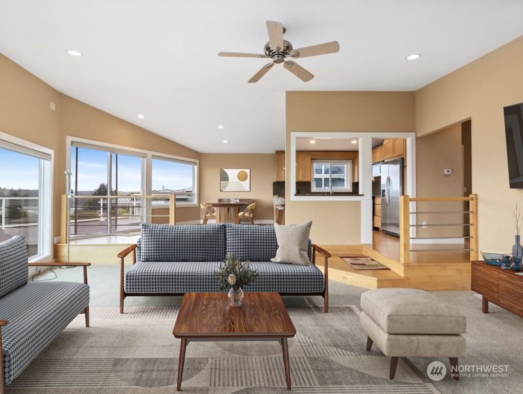 8327 Sunset Vista Lane