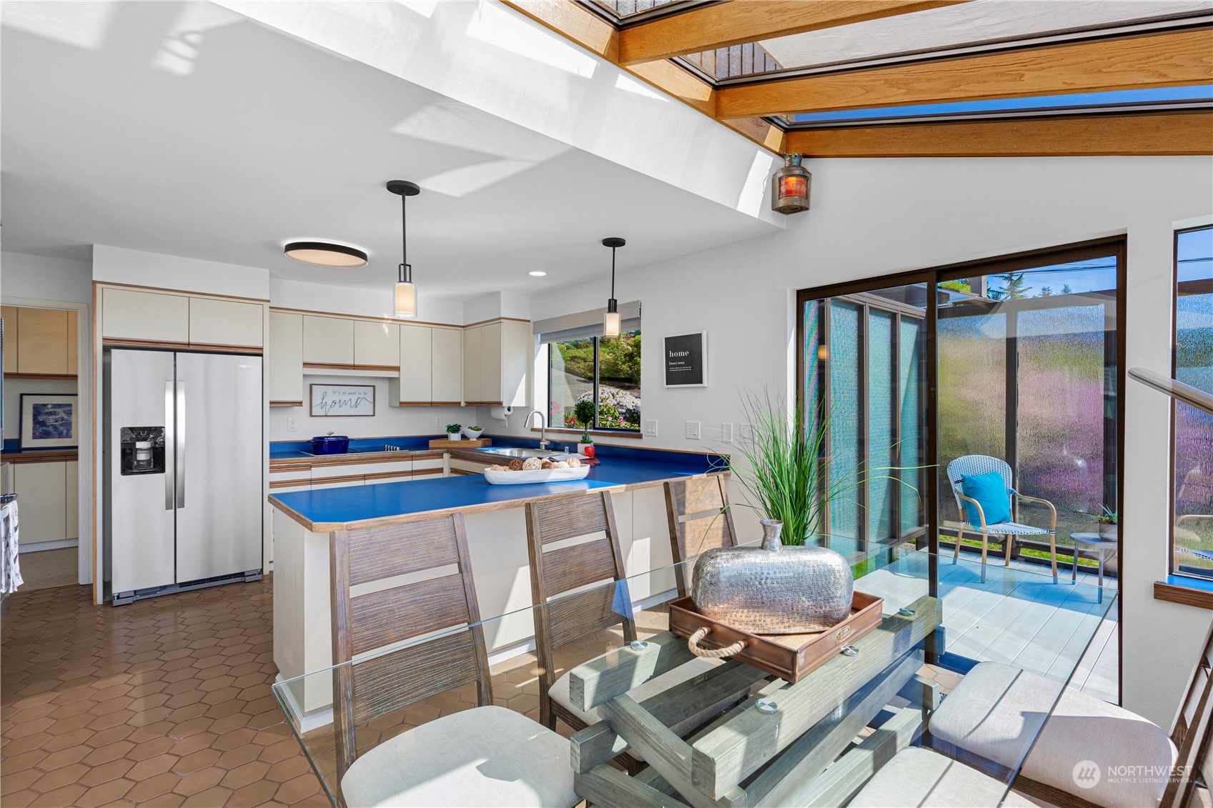 747 Washington Avenue