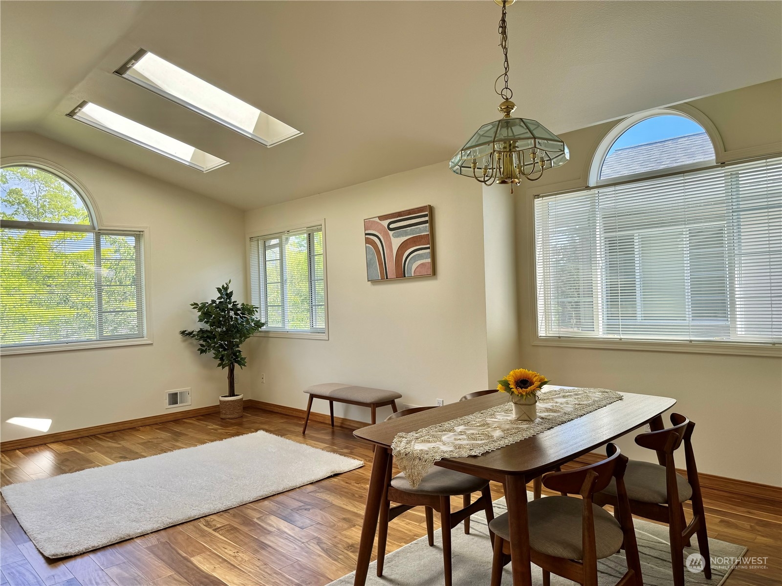 507 W Kellogg Rd