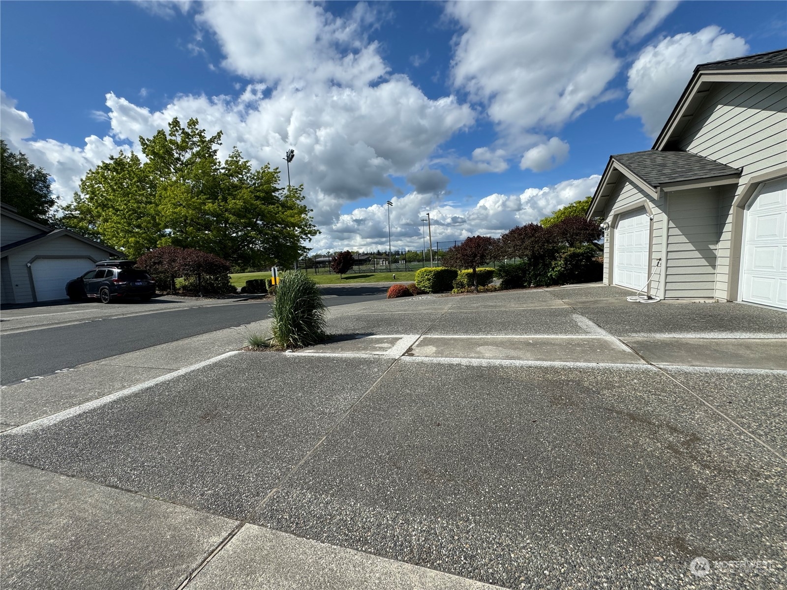 507 W Kellogg Rd