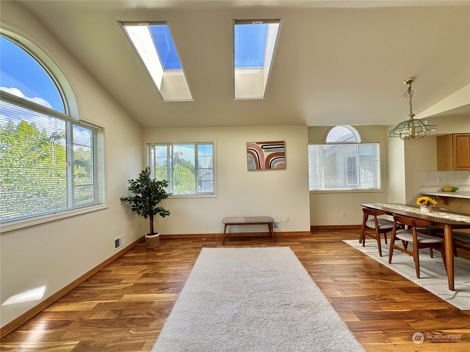 507 W Kellogg Rd