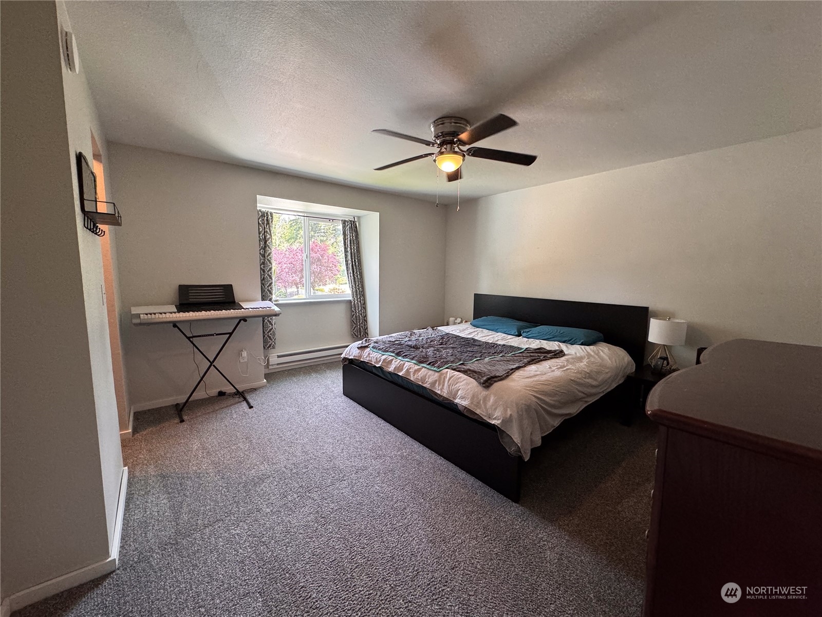 9817 9819 148th Street Ct E