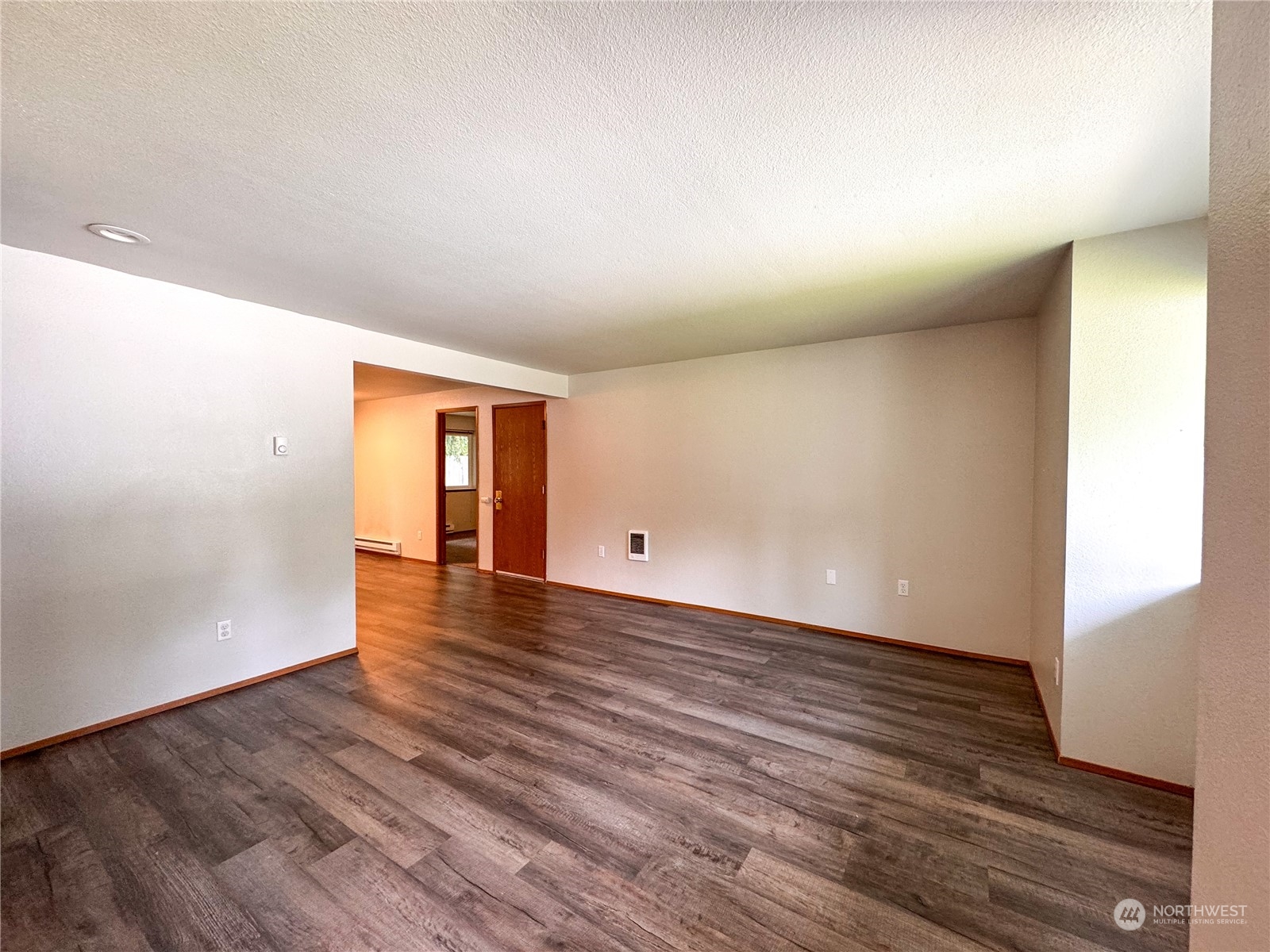 9817 9819 148th Street Ct E