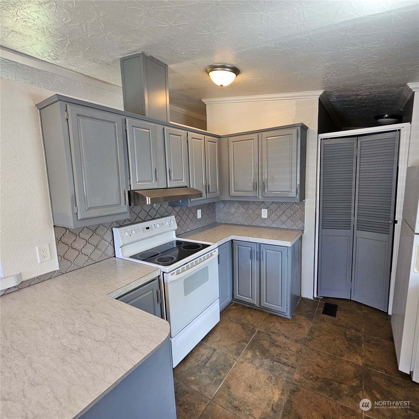 24892 Minkler Road Unit: 7