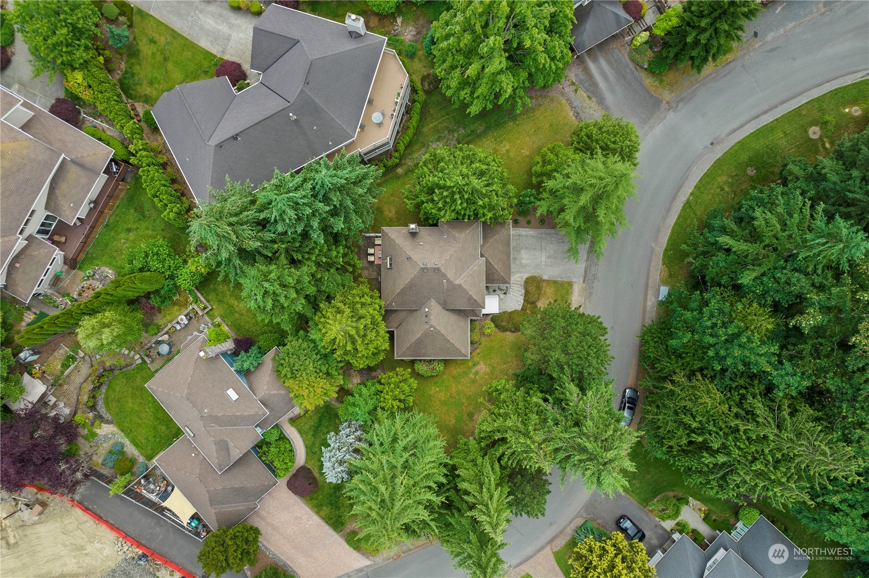 1115 NW Inneswood Drive