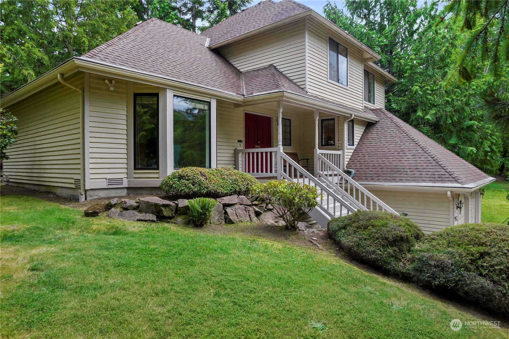 1115 NW Inneswood Drive