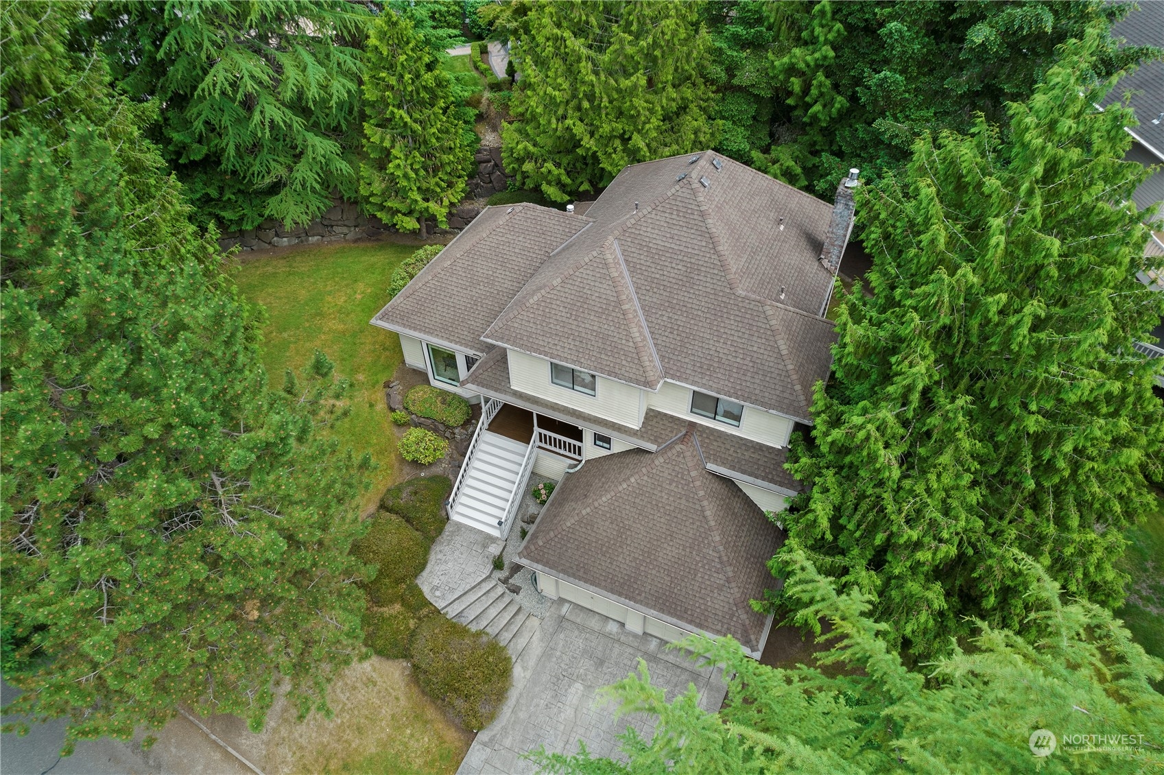 1115 NW Inneswood Drive