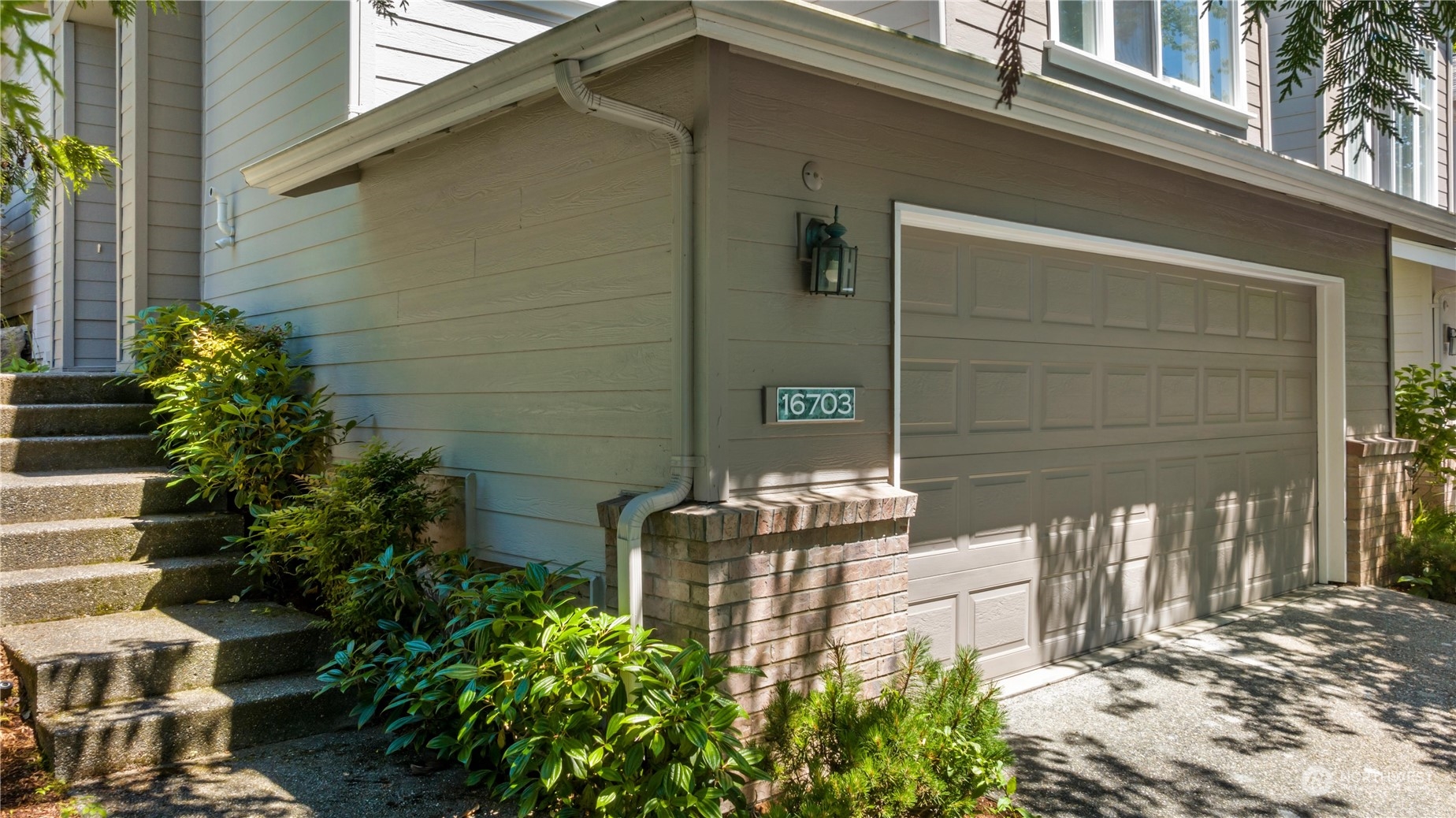 16703 Cobblestone Drive
