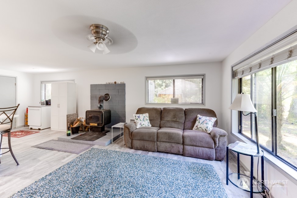 21614 Q Lane