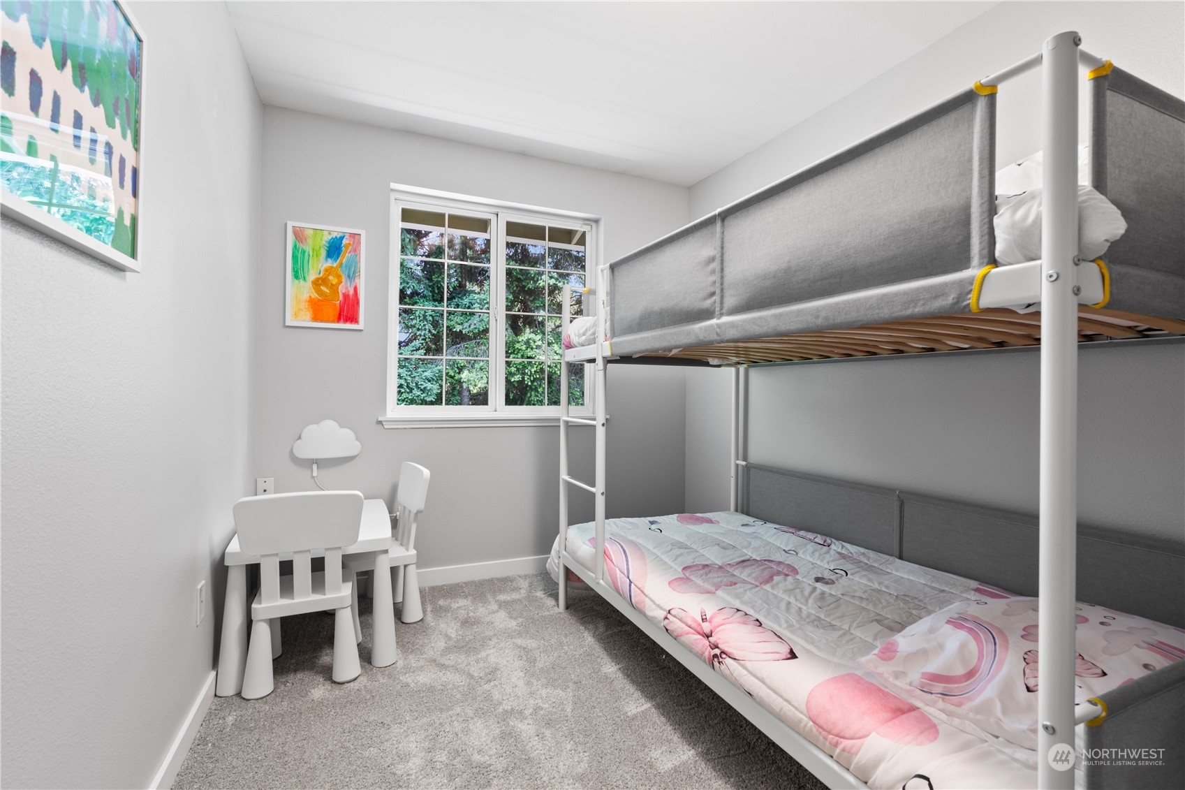 10706 8th Street E