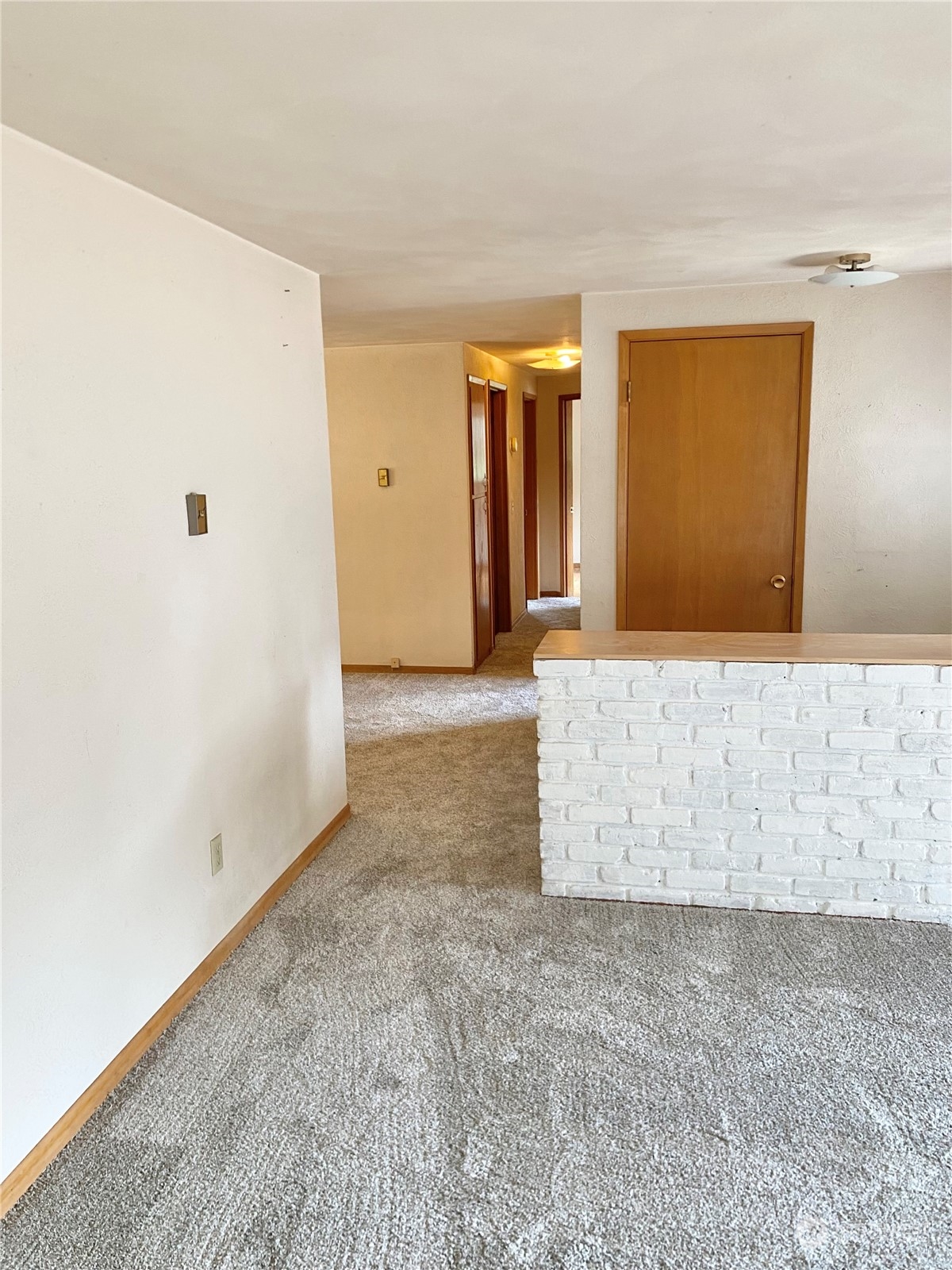 3822 15th Court NE