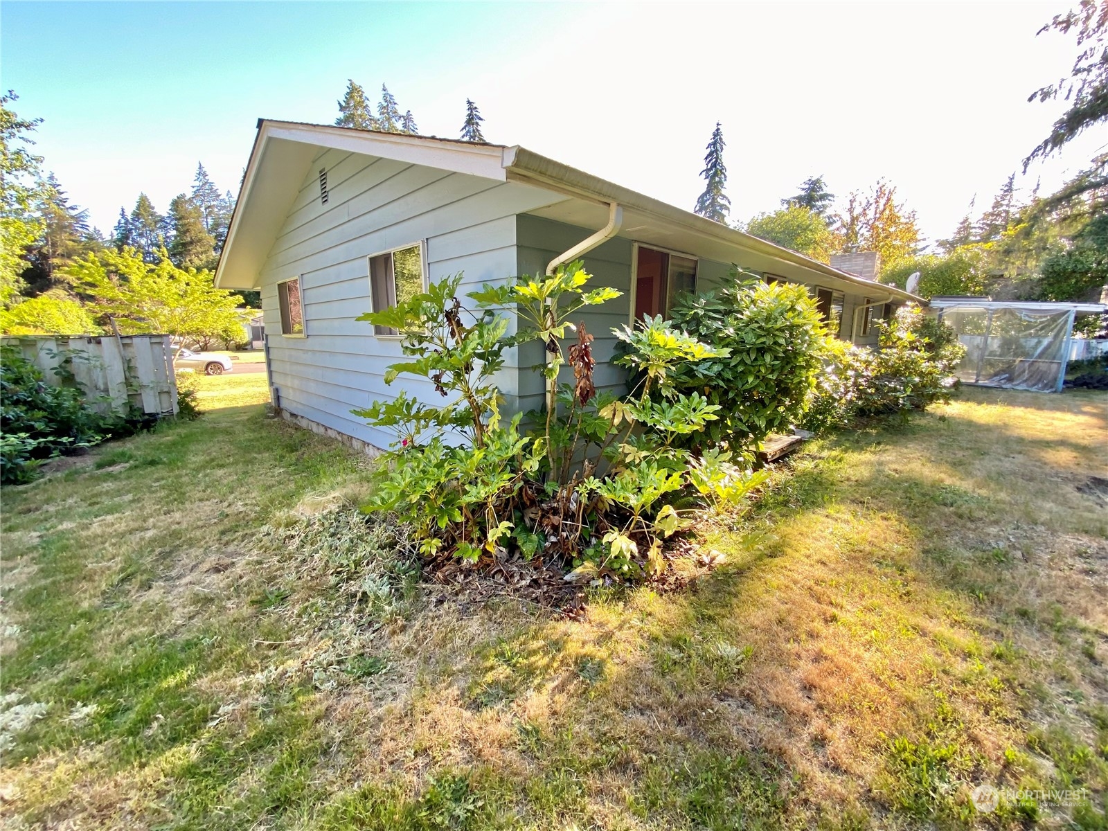 3822 15th Court NE