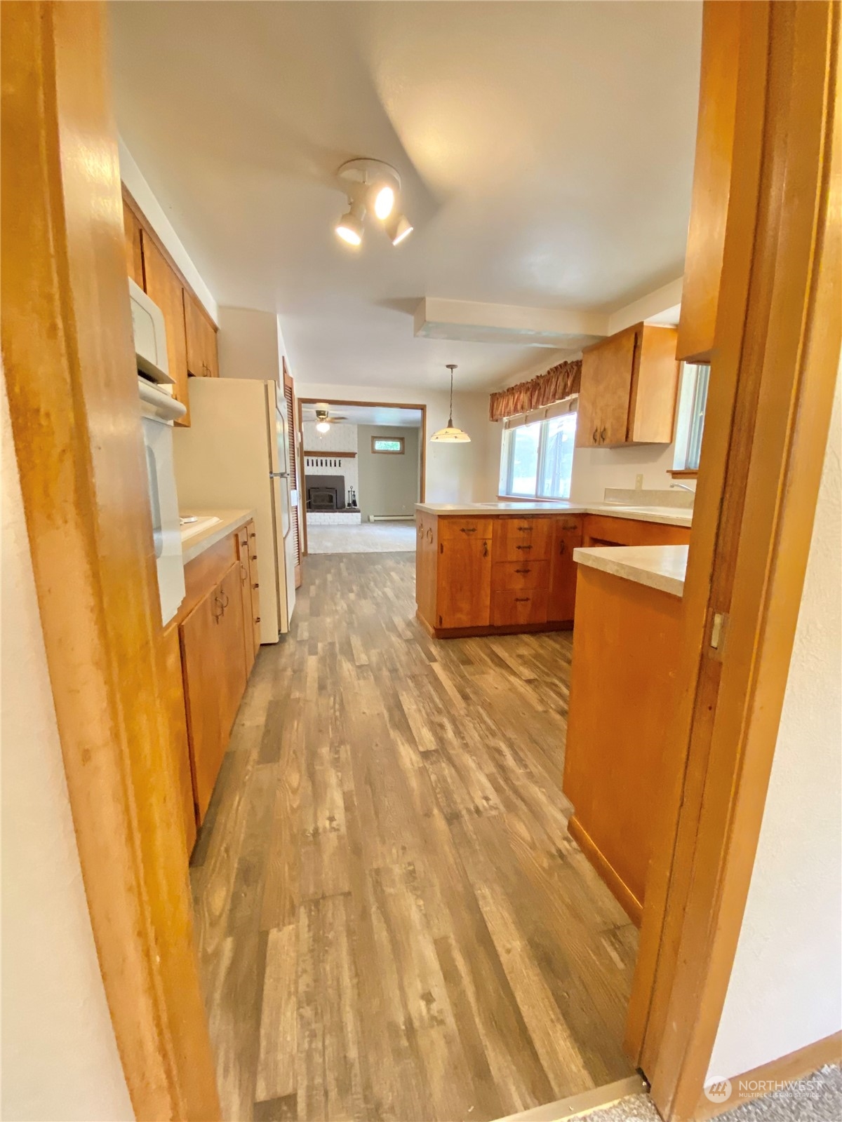 3822 15th Court NE