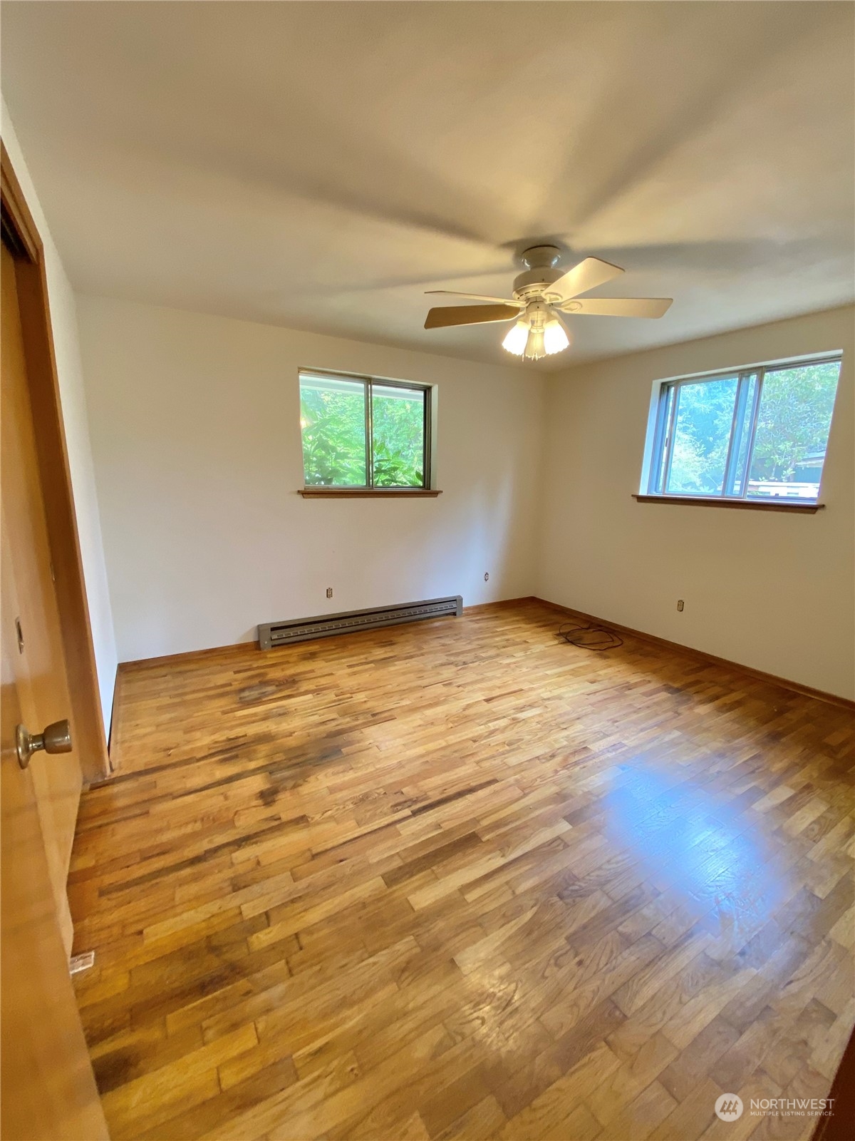 3822 15th Court NE