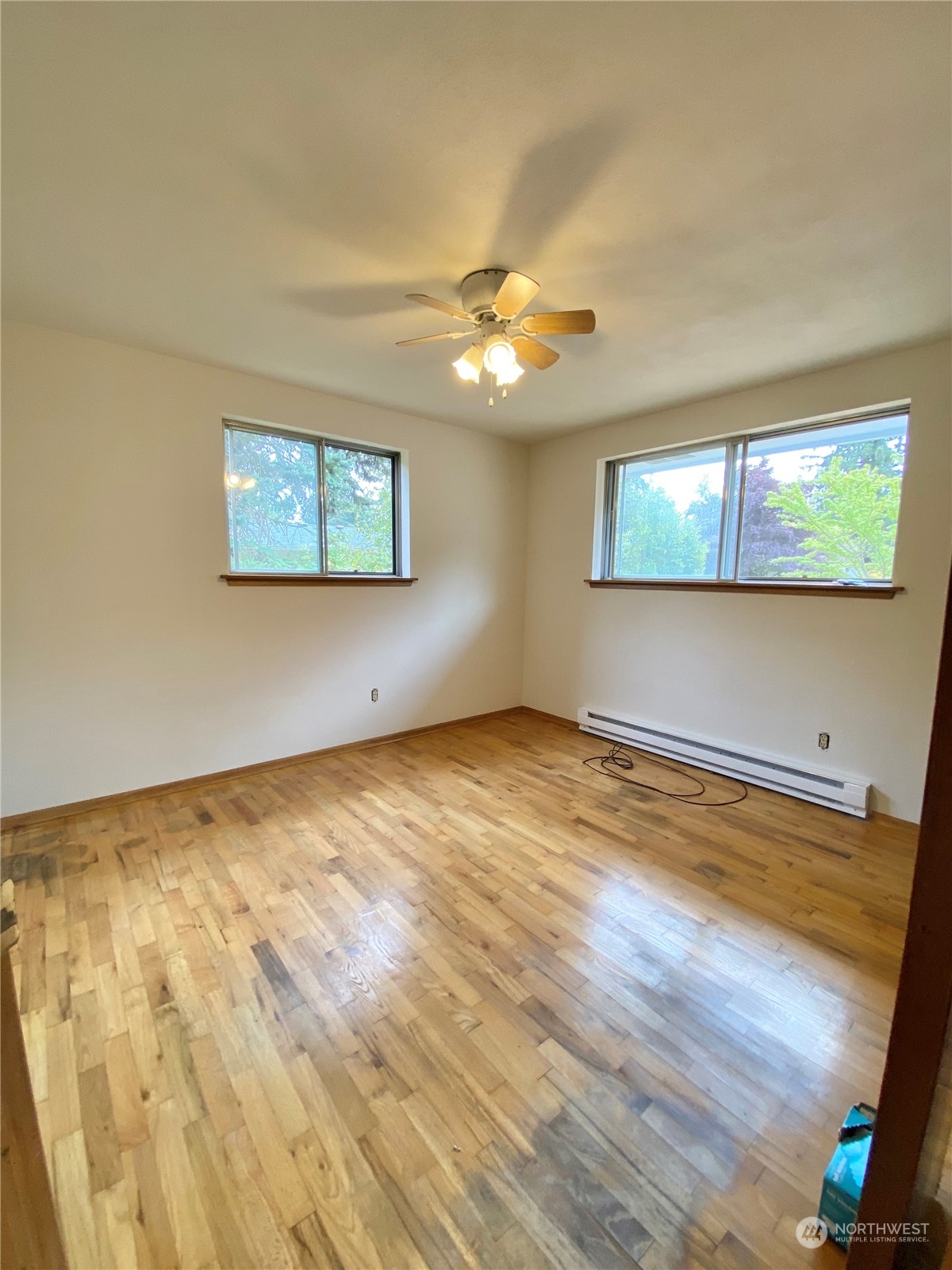 3822 15th Court NE
