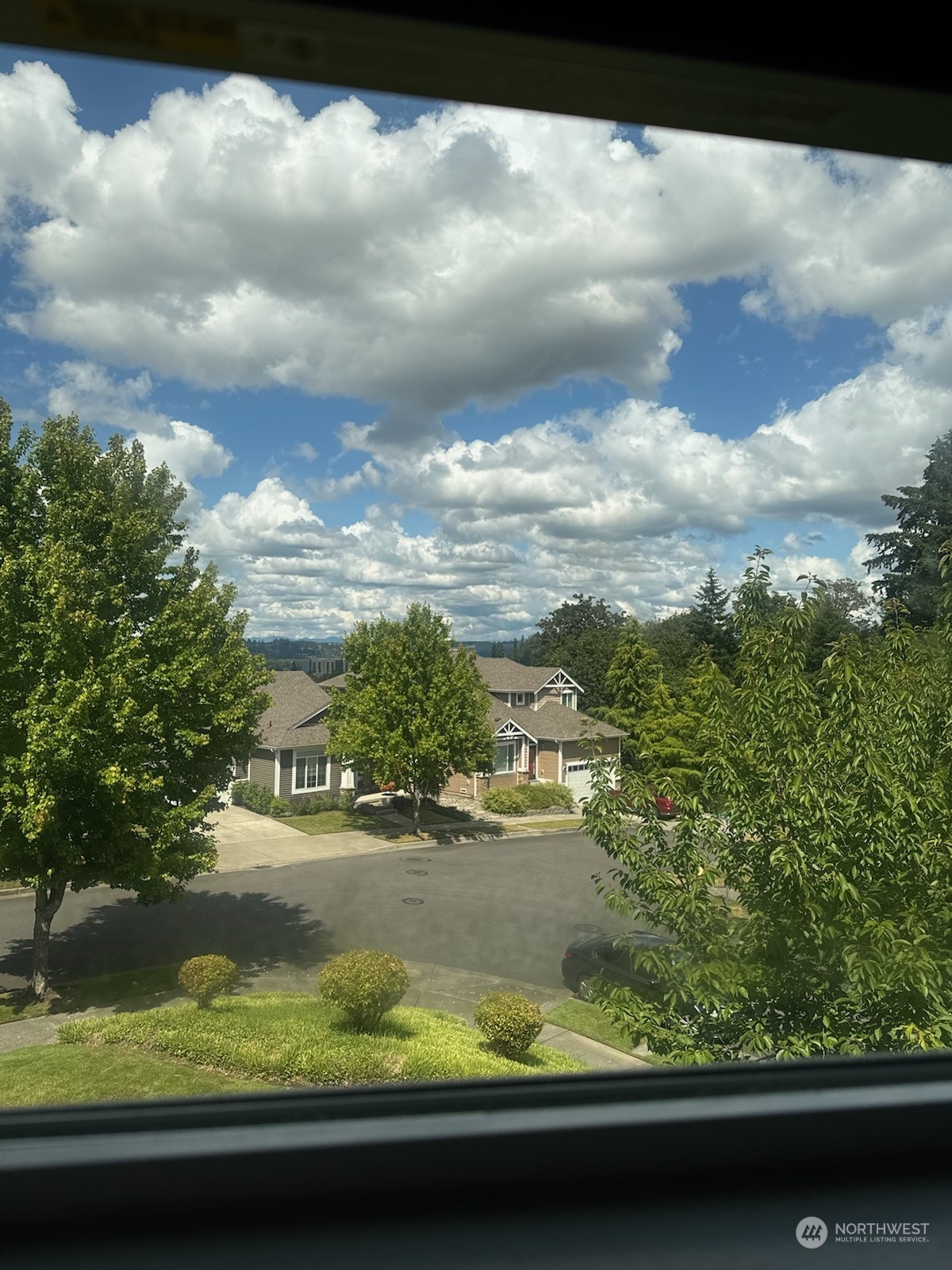 2404 Chateau Drive