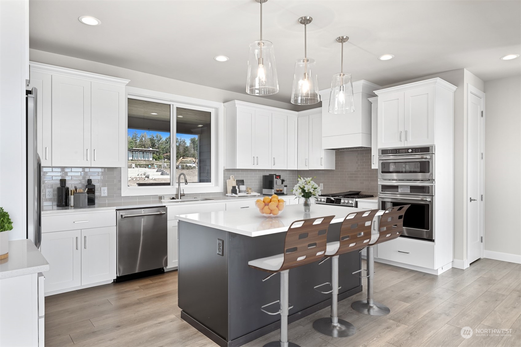 5428 Lonicera Drive