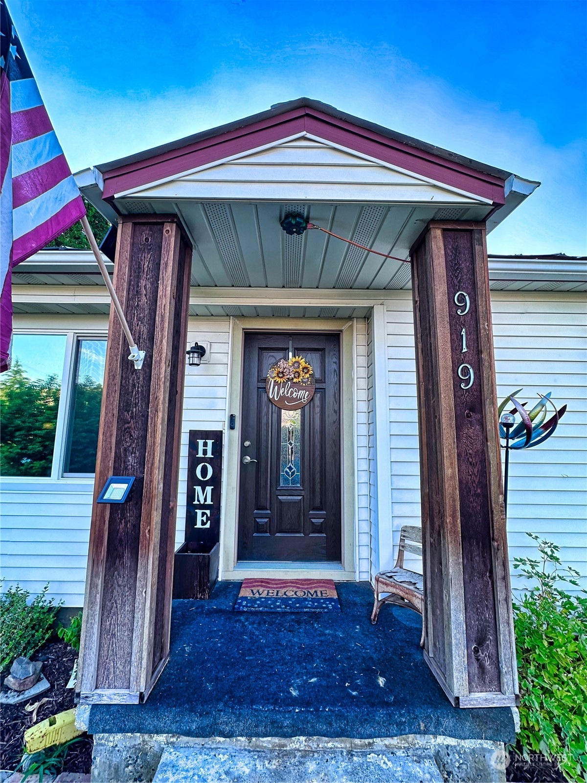 919 4th Avenue N