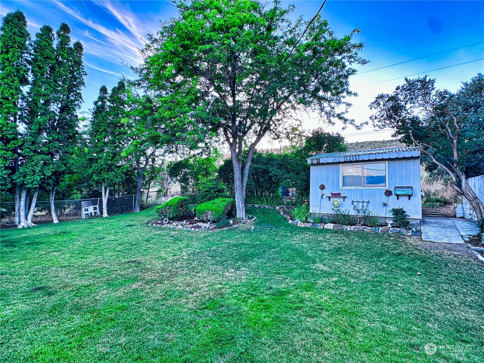919 4th Avenue N
