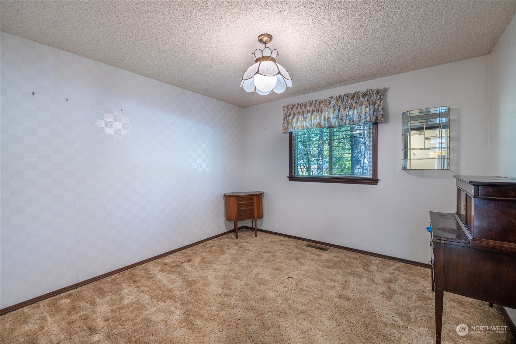 8707 Burns Drive SW