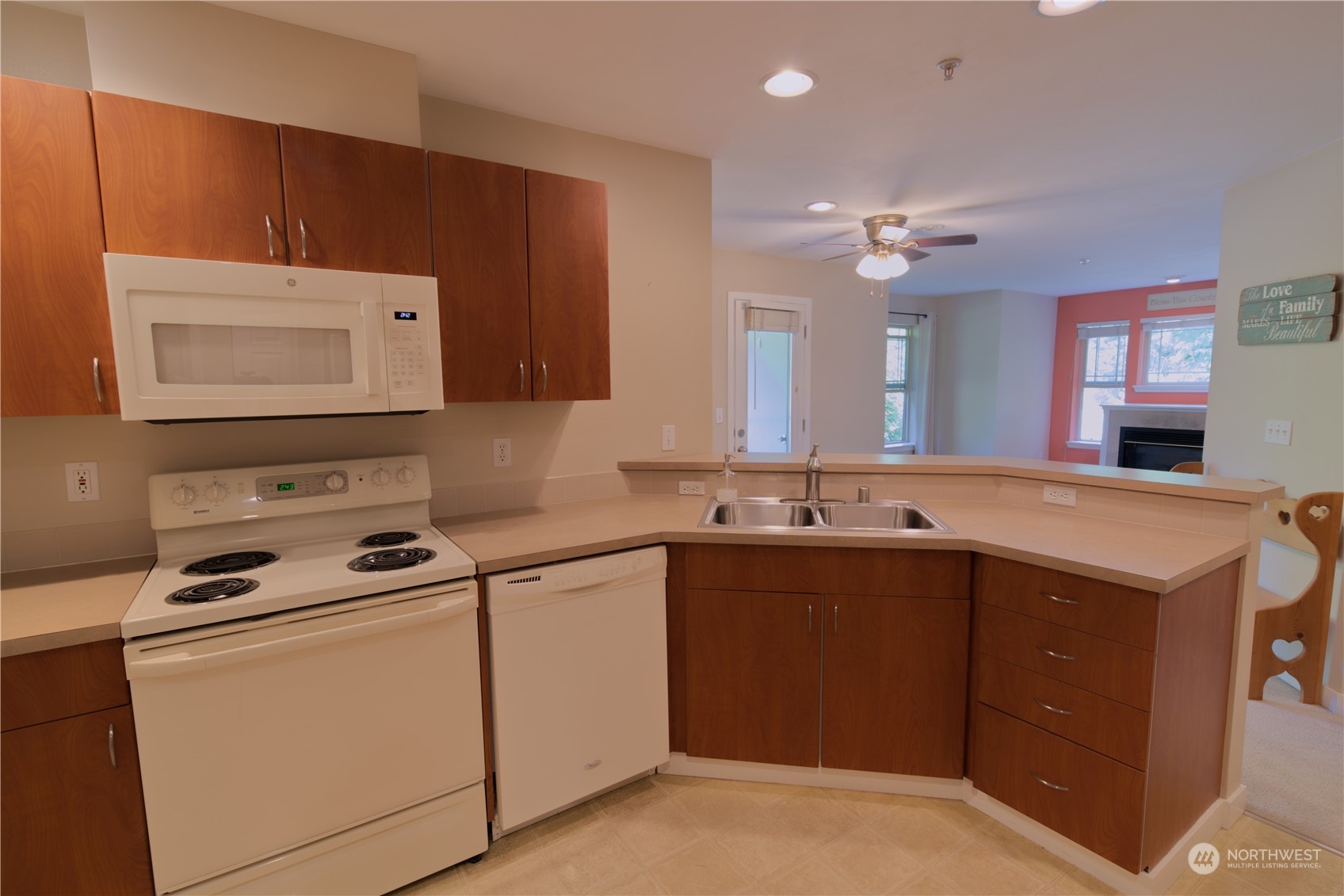 20800 72nd Avenue W Unit: 304
