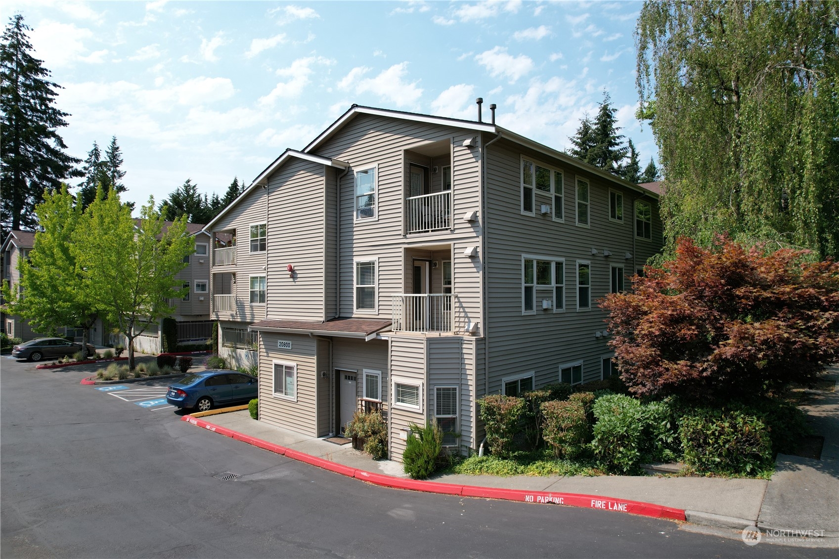 20800 72nd Avenue W Unit: 304