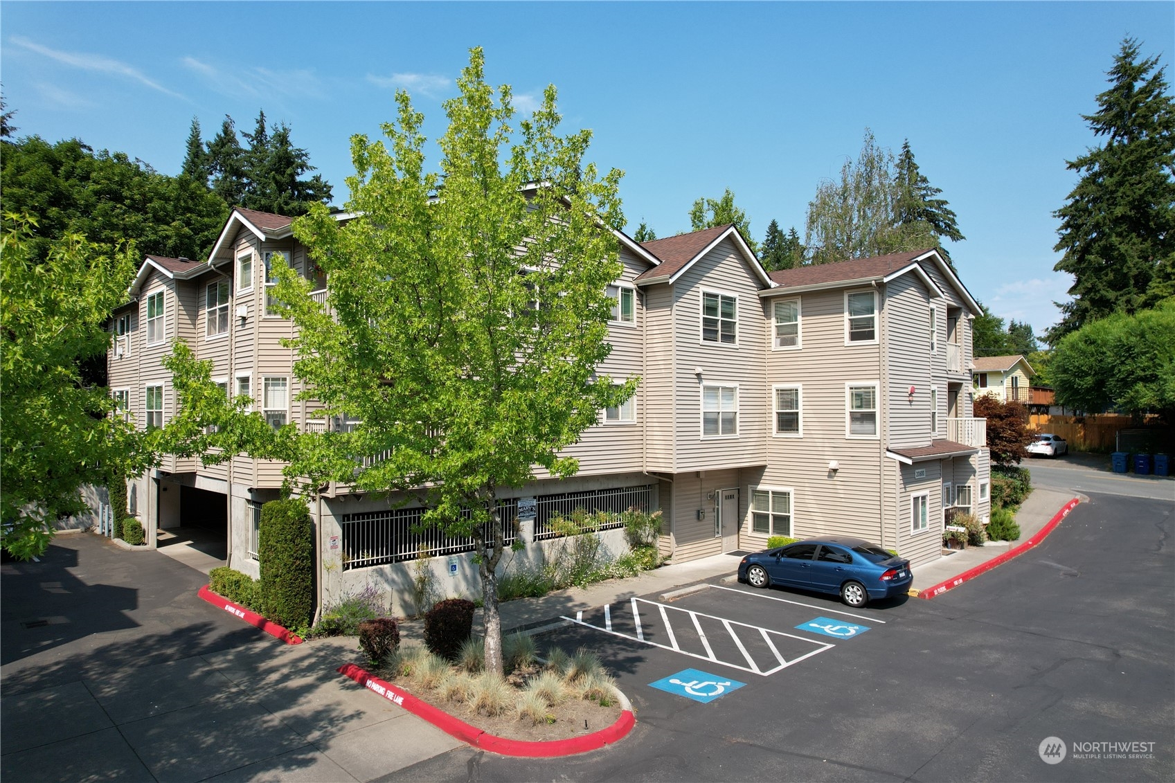 20800 72nd Avenue W Unit: 304