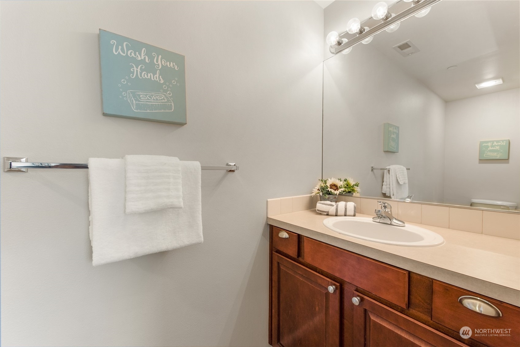 1786 10th Avenue NE Unit: 1218