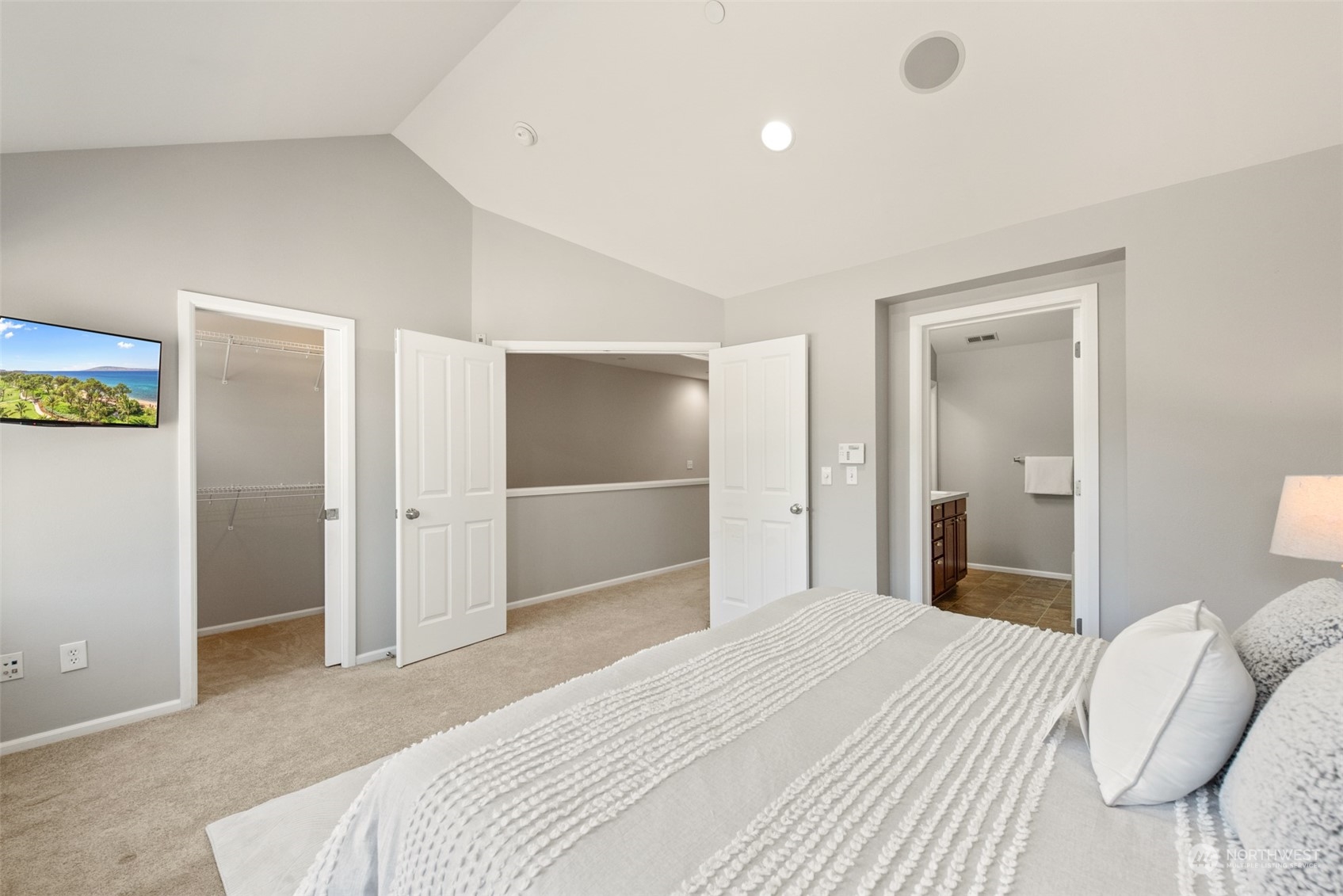1786 10th Avenue NE Unit: 1218
