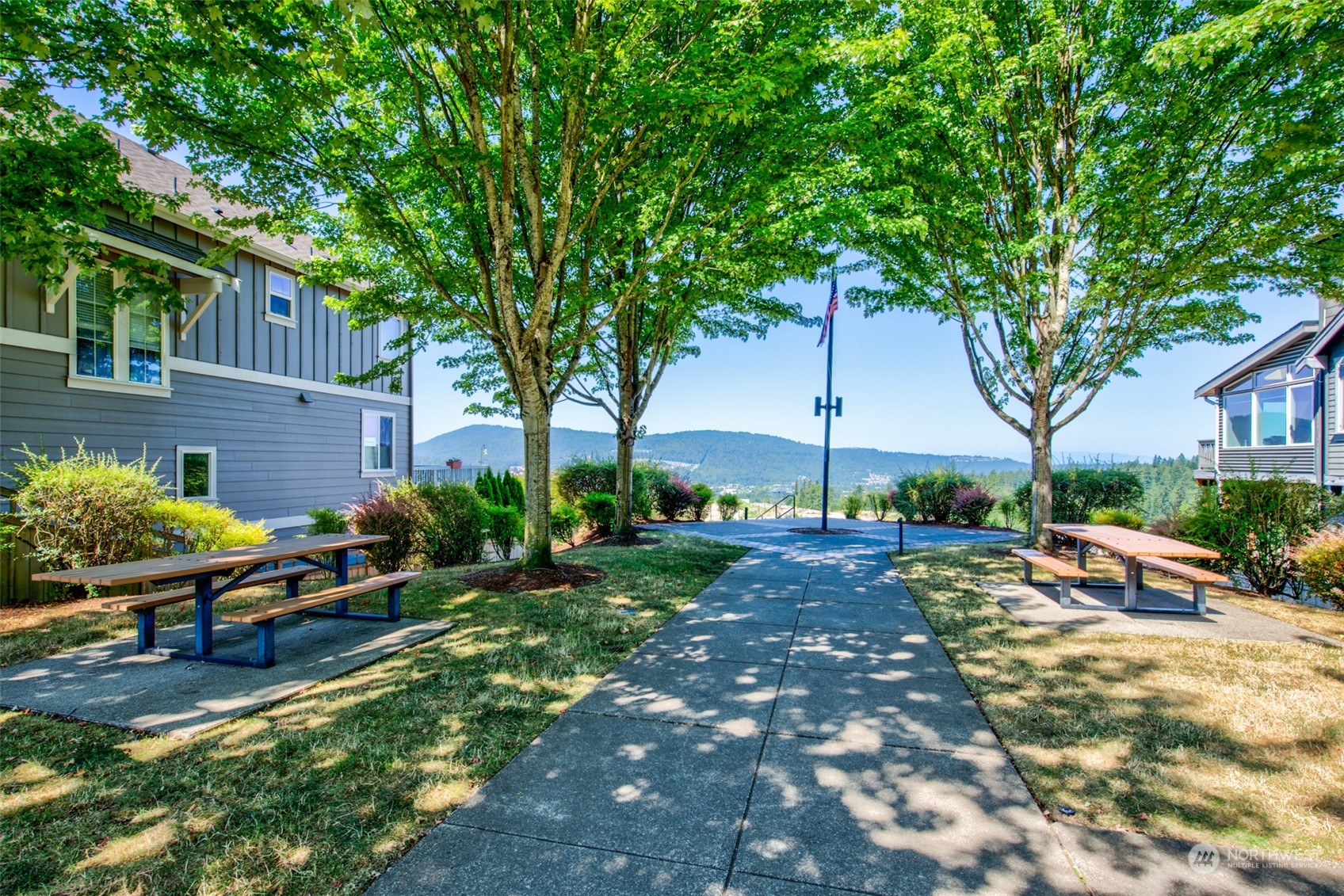 1786 10th Avenue NE Unit: 1218
