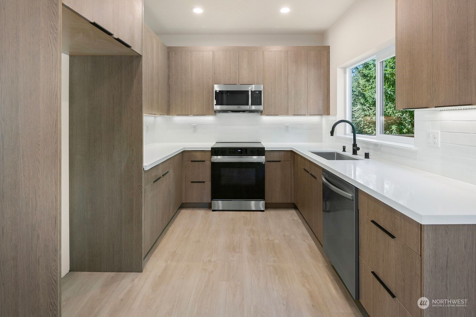 12839 9th Avenue SW Unit: B