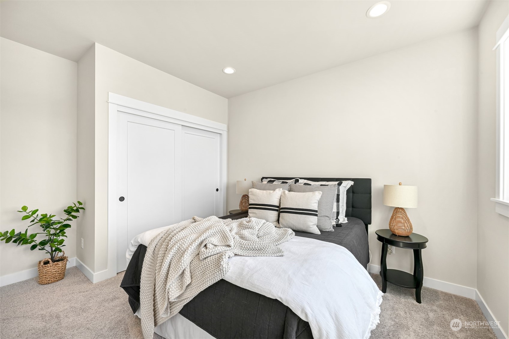 5416 Lonicera Drive