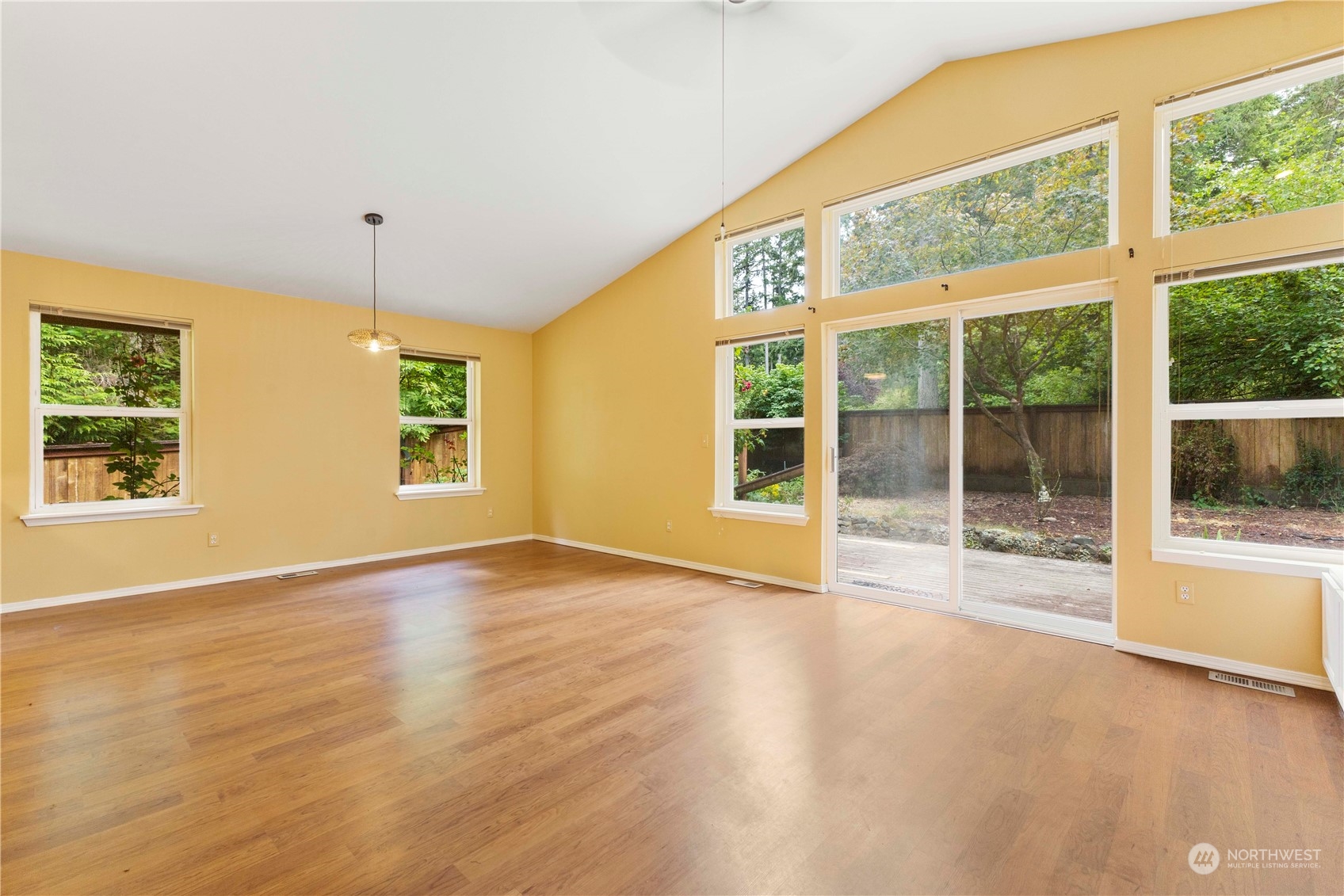 11312 Hillcrest Drive
