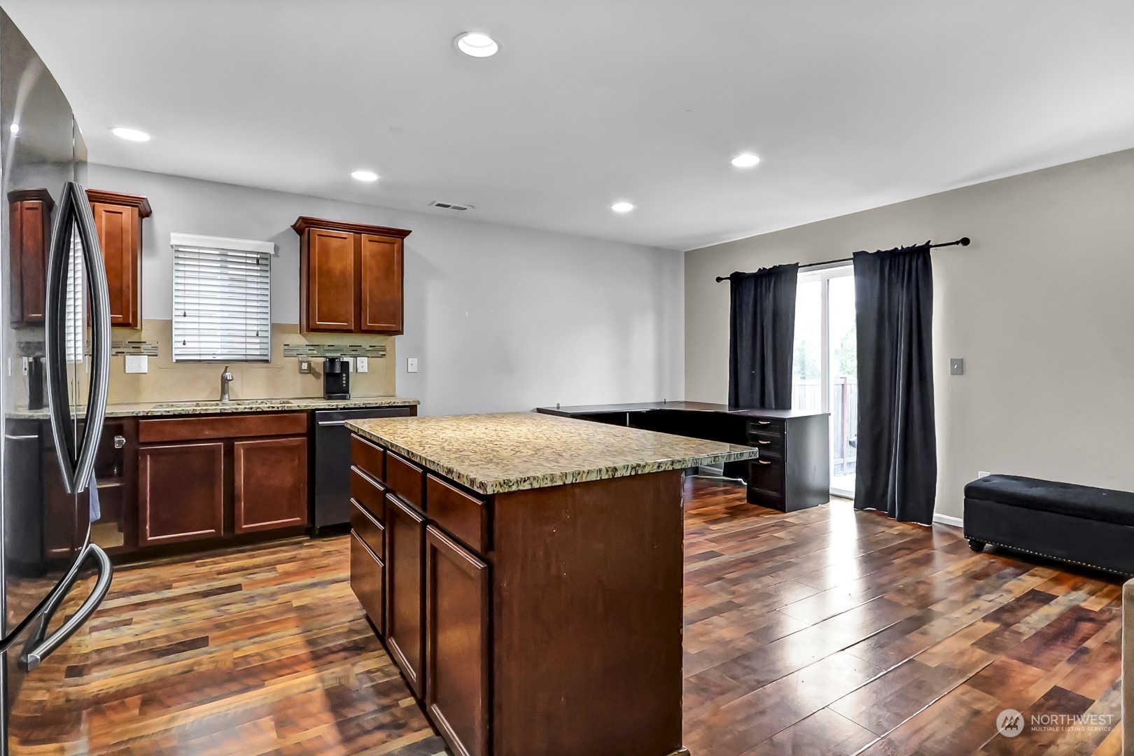 2411 193rd Street E