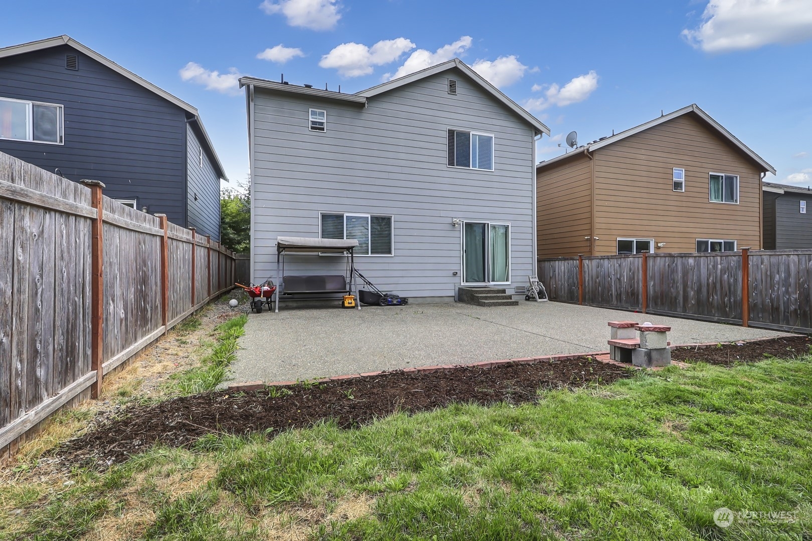 2411 193rd Street E