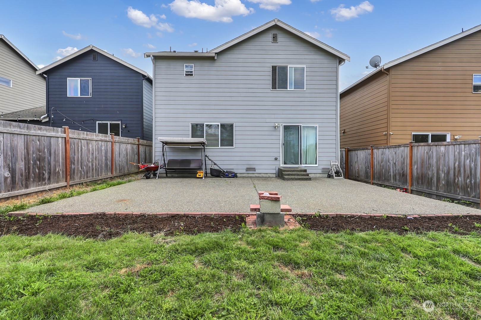 2411 193rd Street E