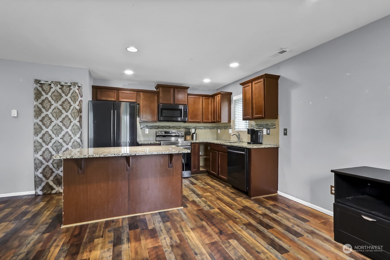 2411 193rd Street E