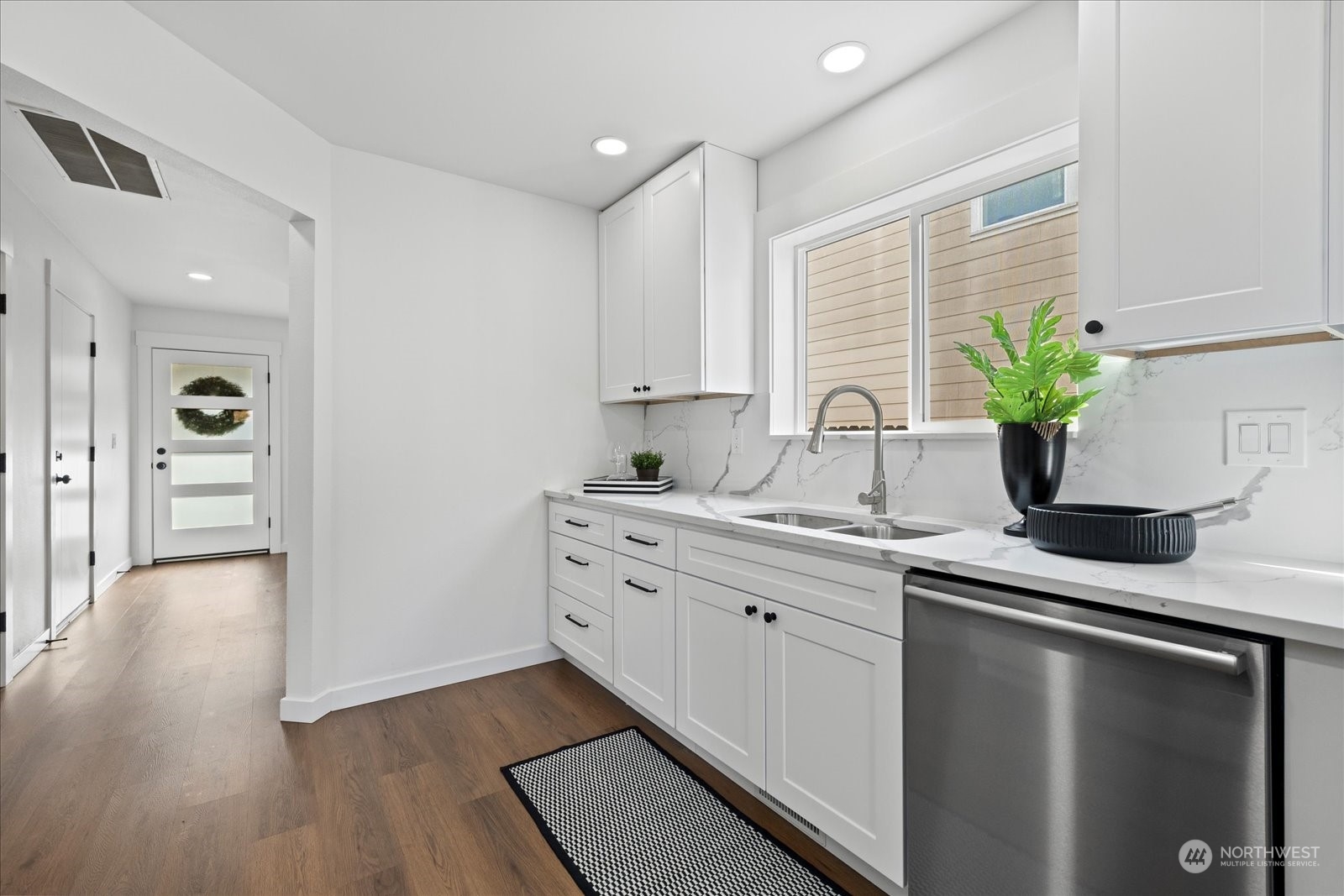 192 Butte Avenue SE