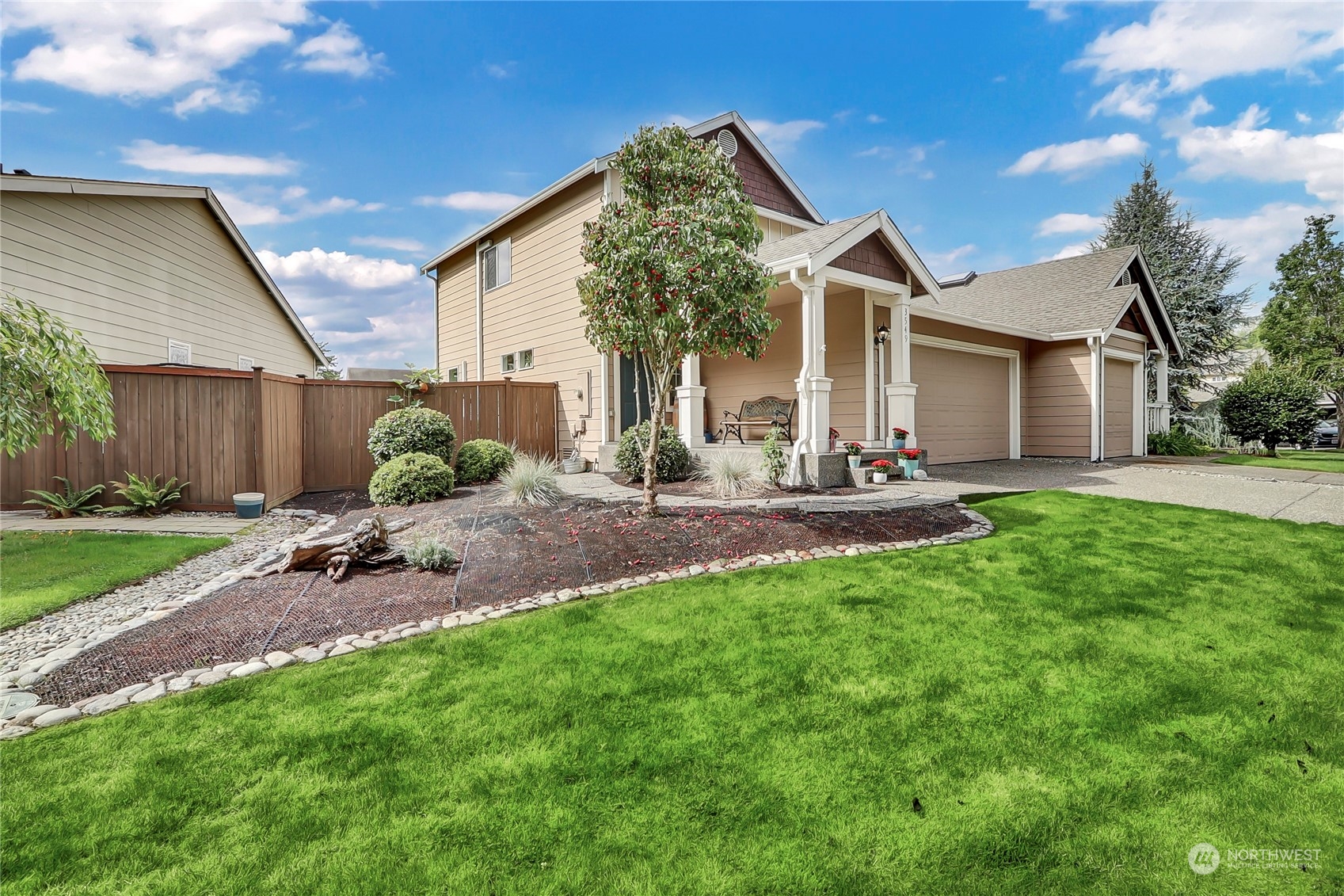 3549 Oxbow Avenue E