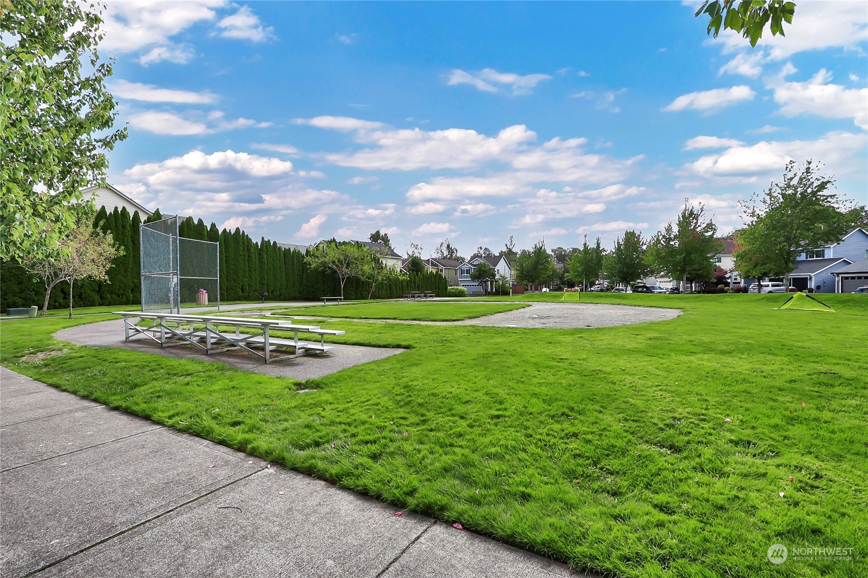 3549 Oxbow Avenue E