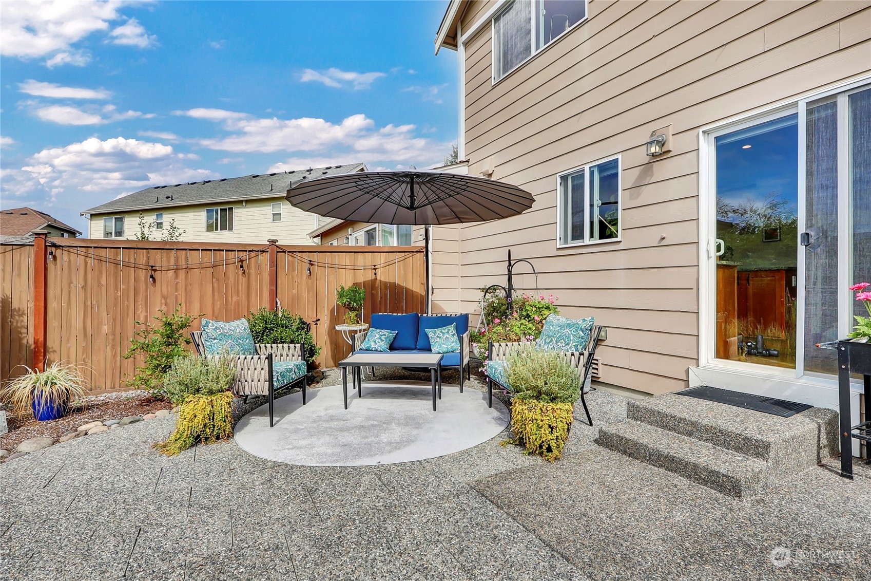 3549 Oxbow Avenue E